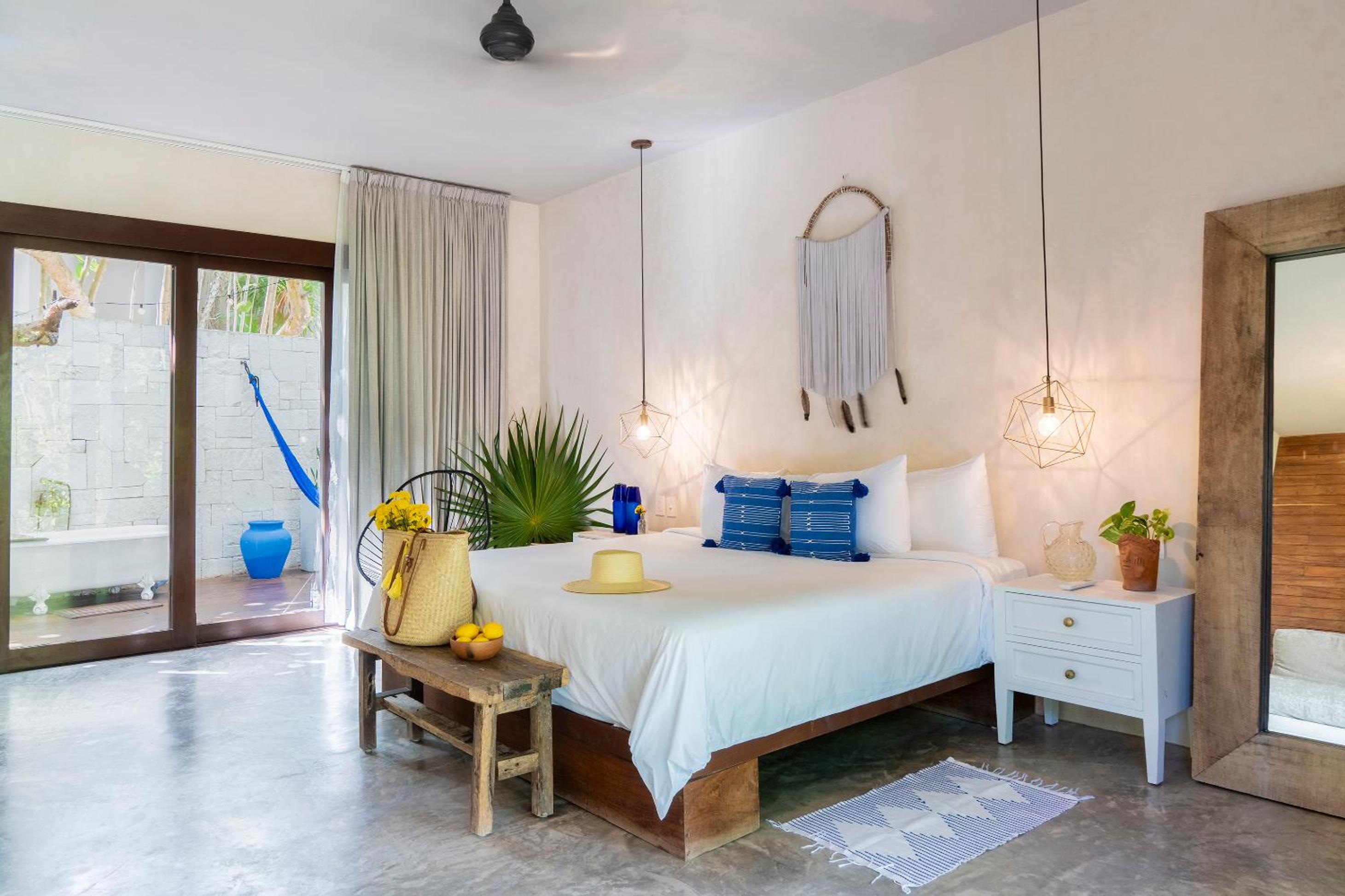Ground Floor Beach Side Suite