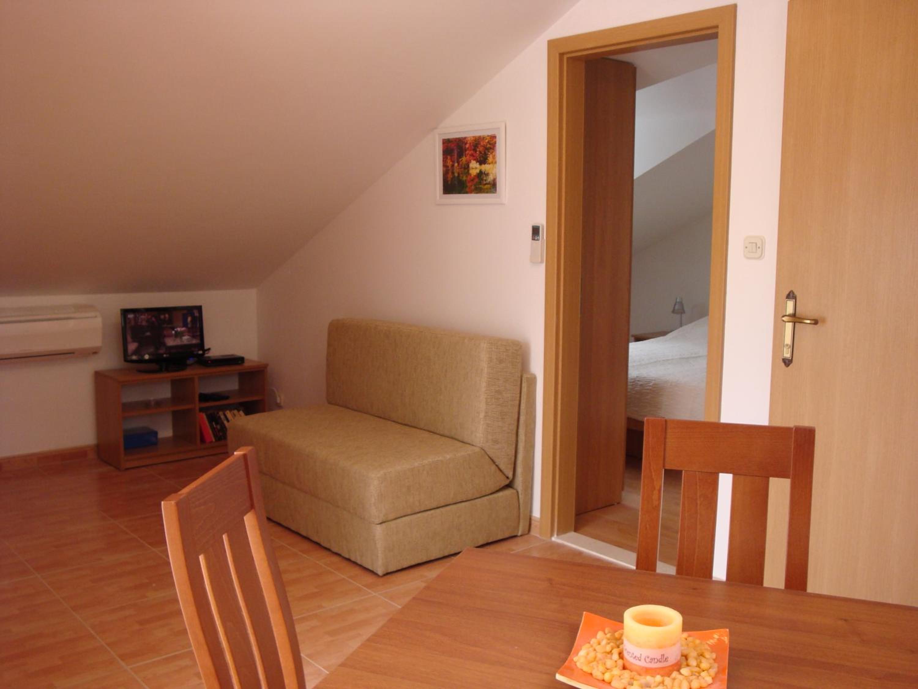 One-Bedroom Apartment (4 Adults)