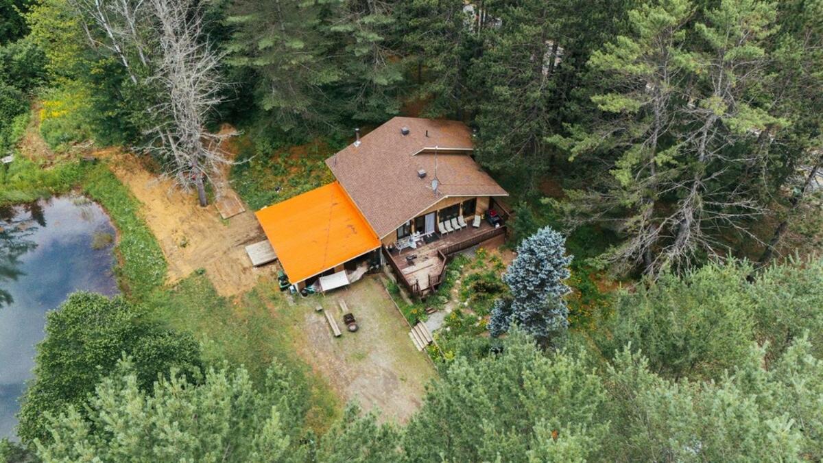 Three-Bedroom Chalet photo 3