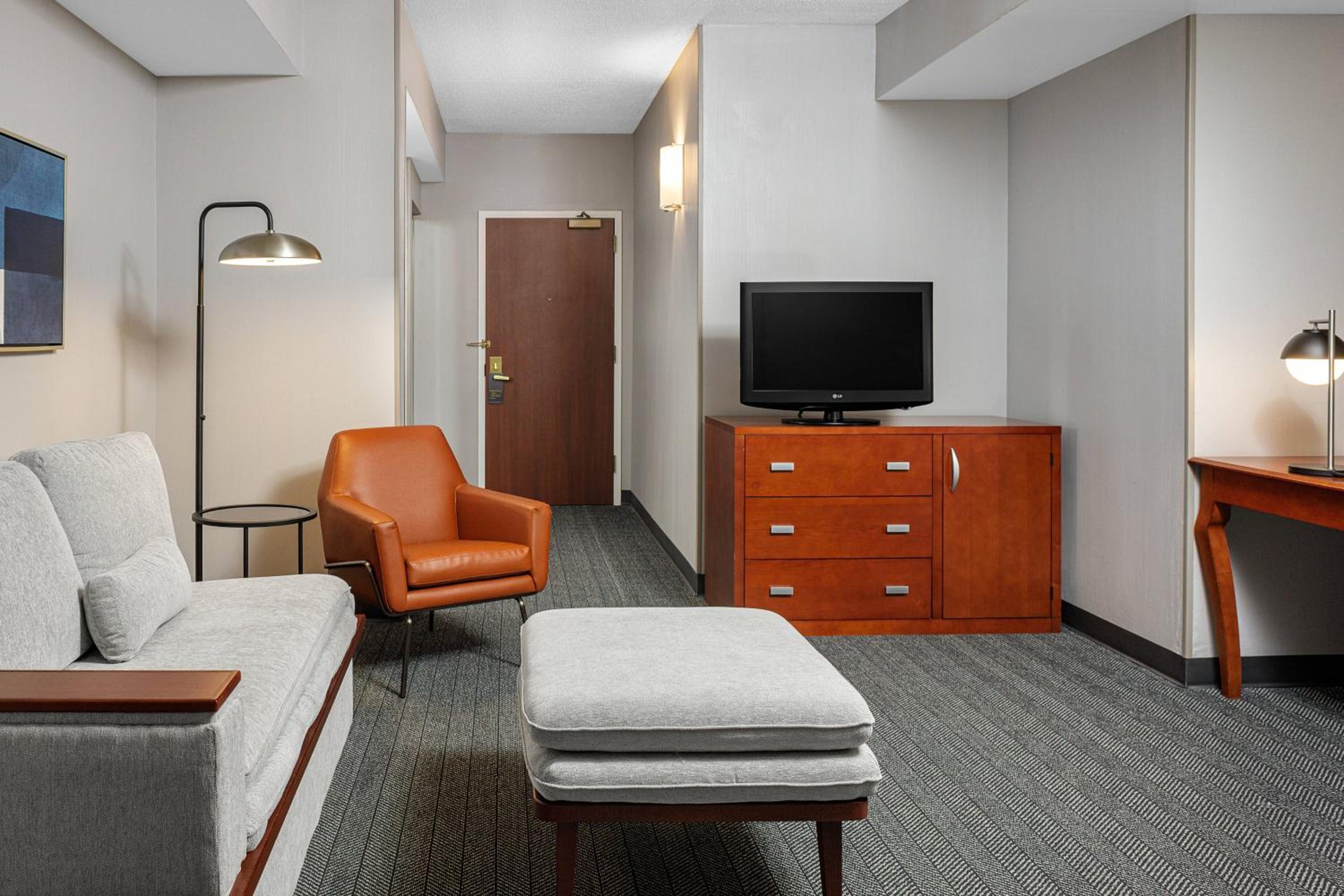 King Suite with Sofa Bed - Photo 2
