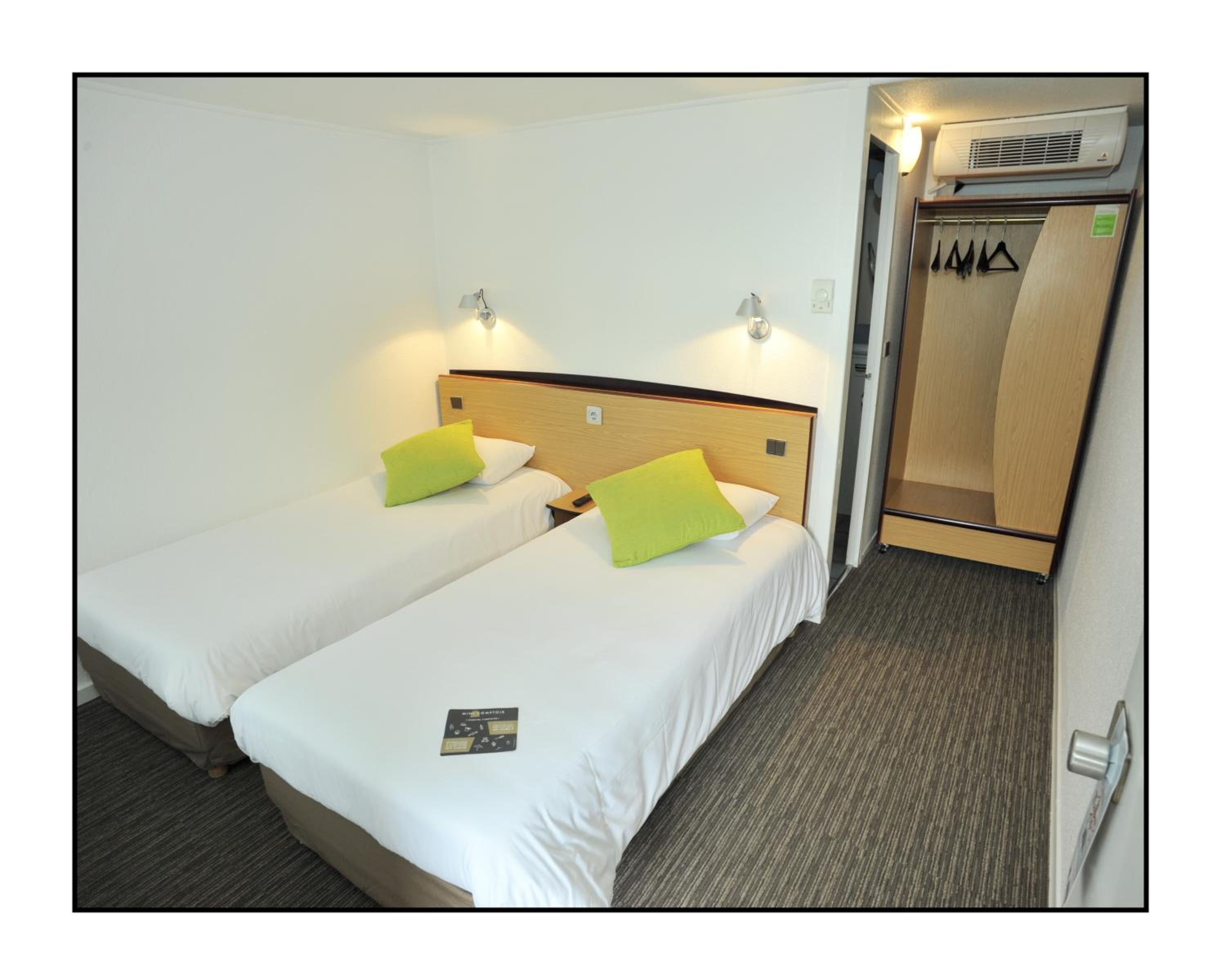 Twin Room - Photo 1