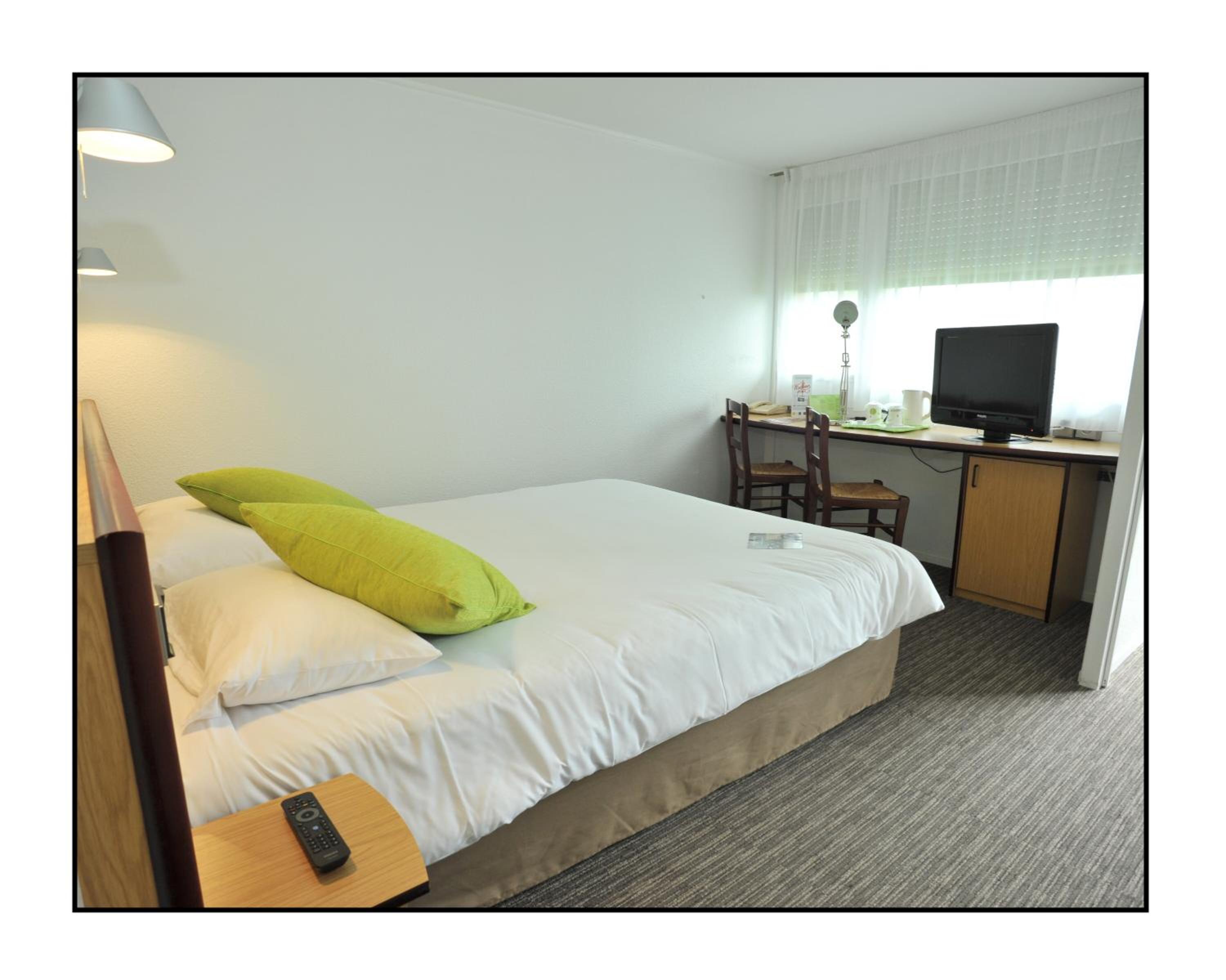 Double Room - Photo 2