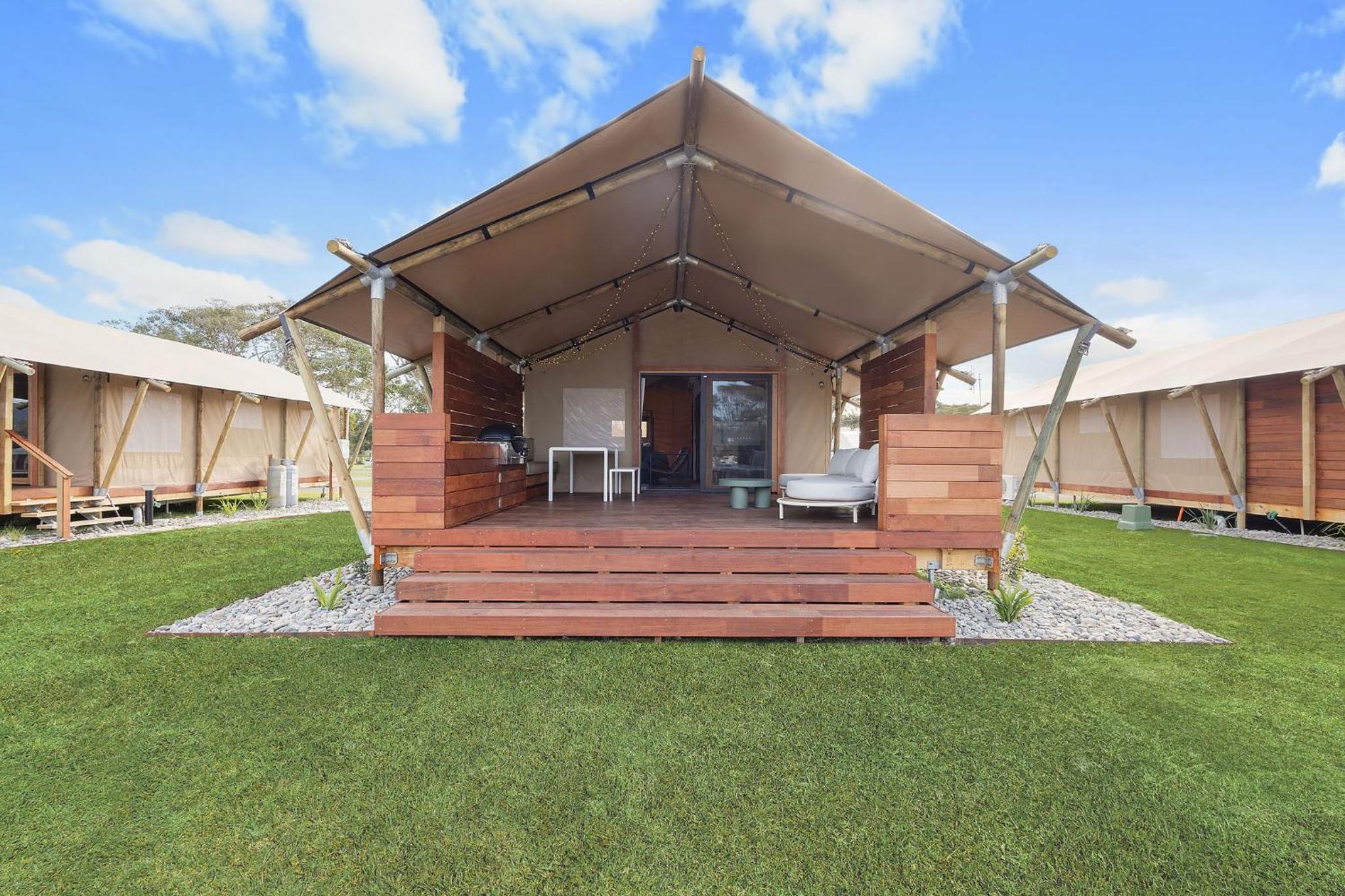 Superior Safari Tent – Sleeps 4 photo 1