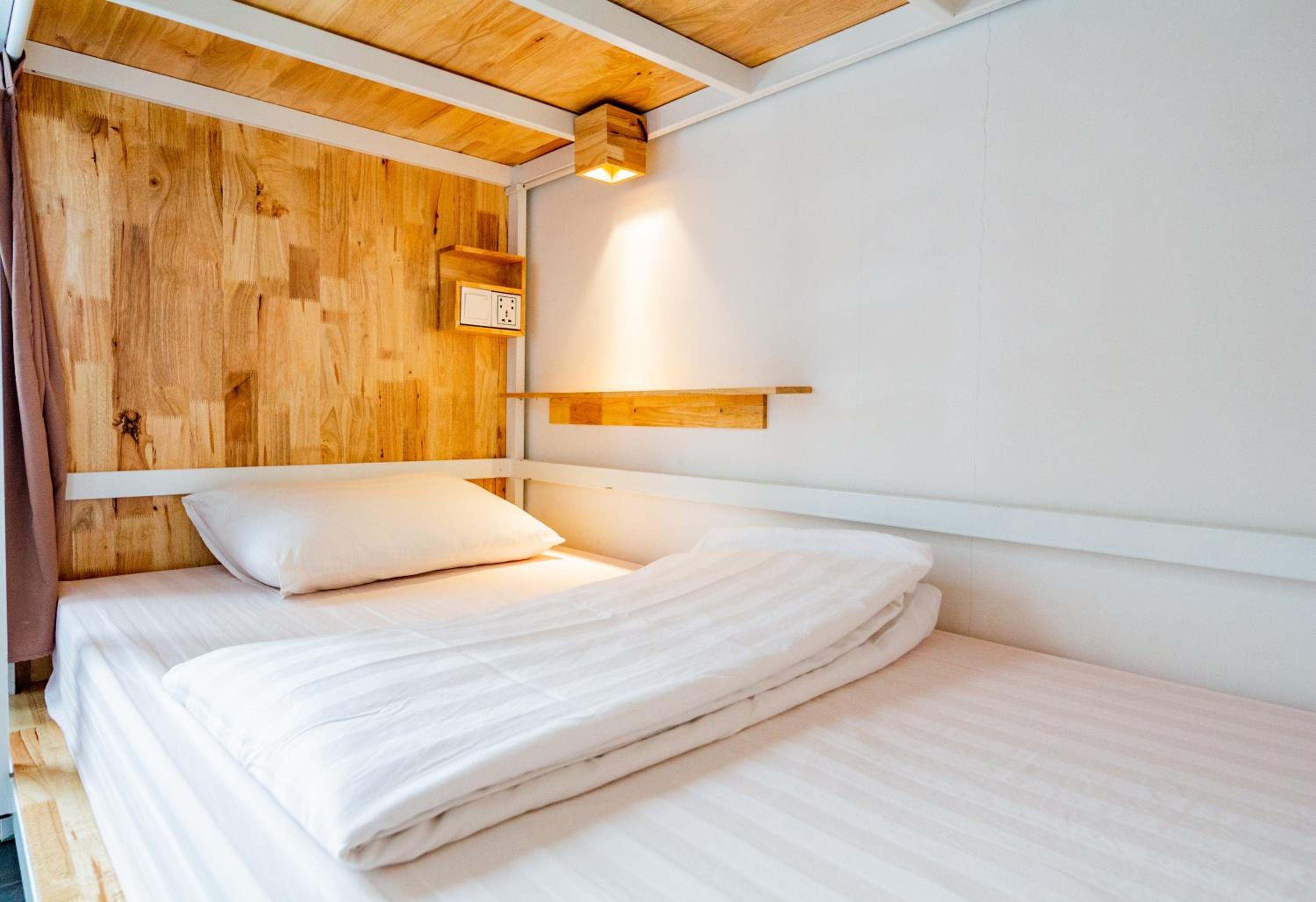 Bed in 4-Bed Female Dormitory Room photo 1