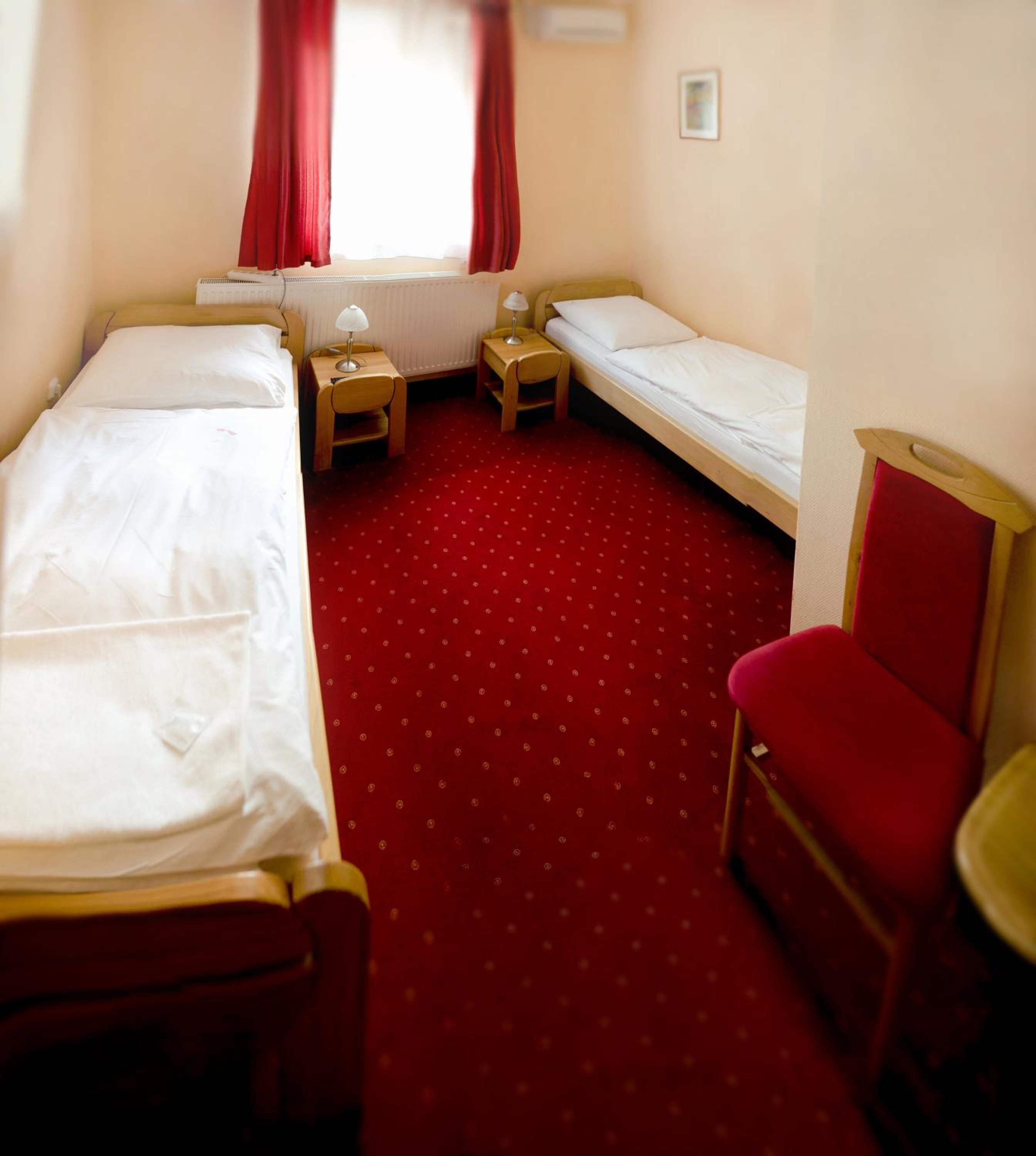Twin Room photo 1