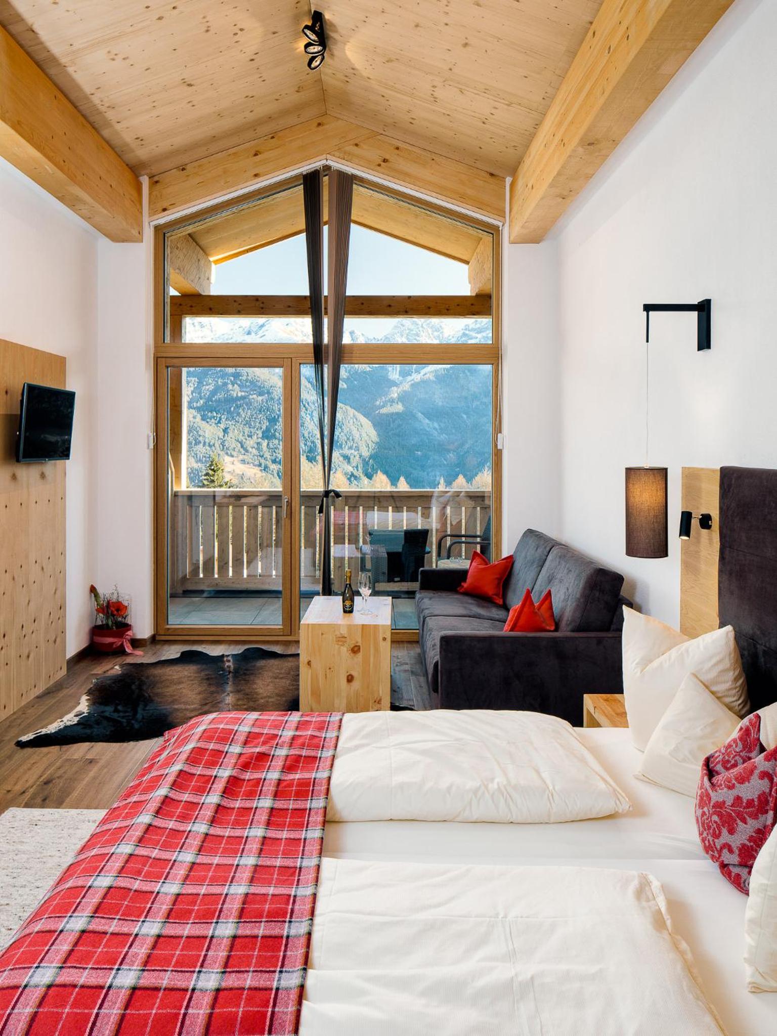 Family Room with Balcony - Photo 3