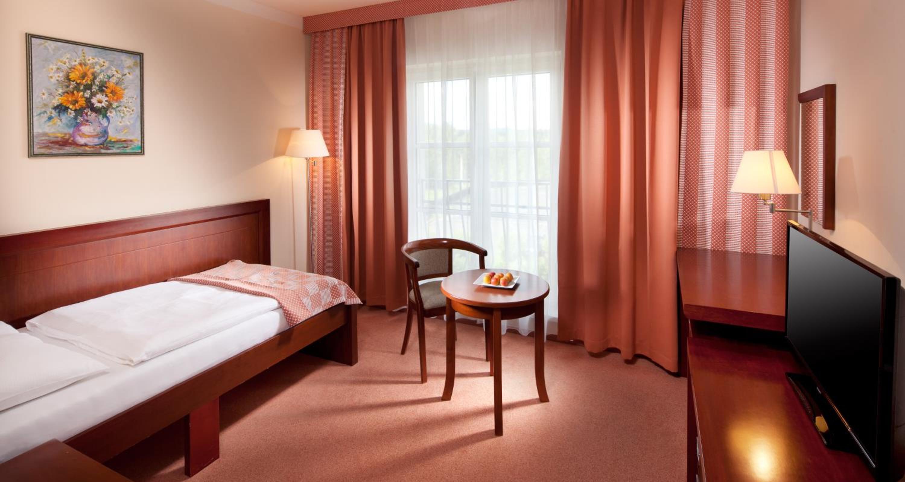 Single Room with Spa Package