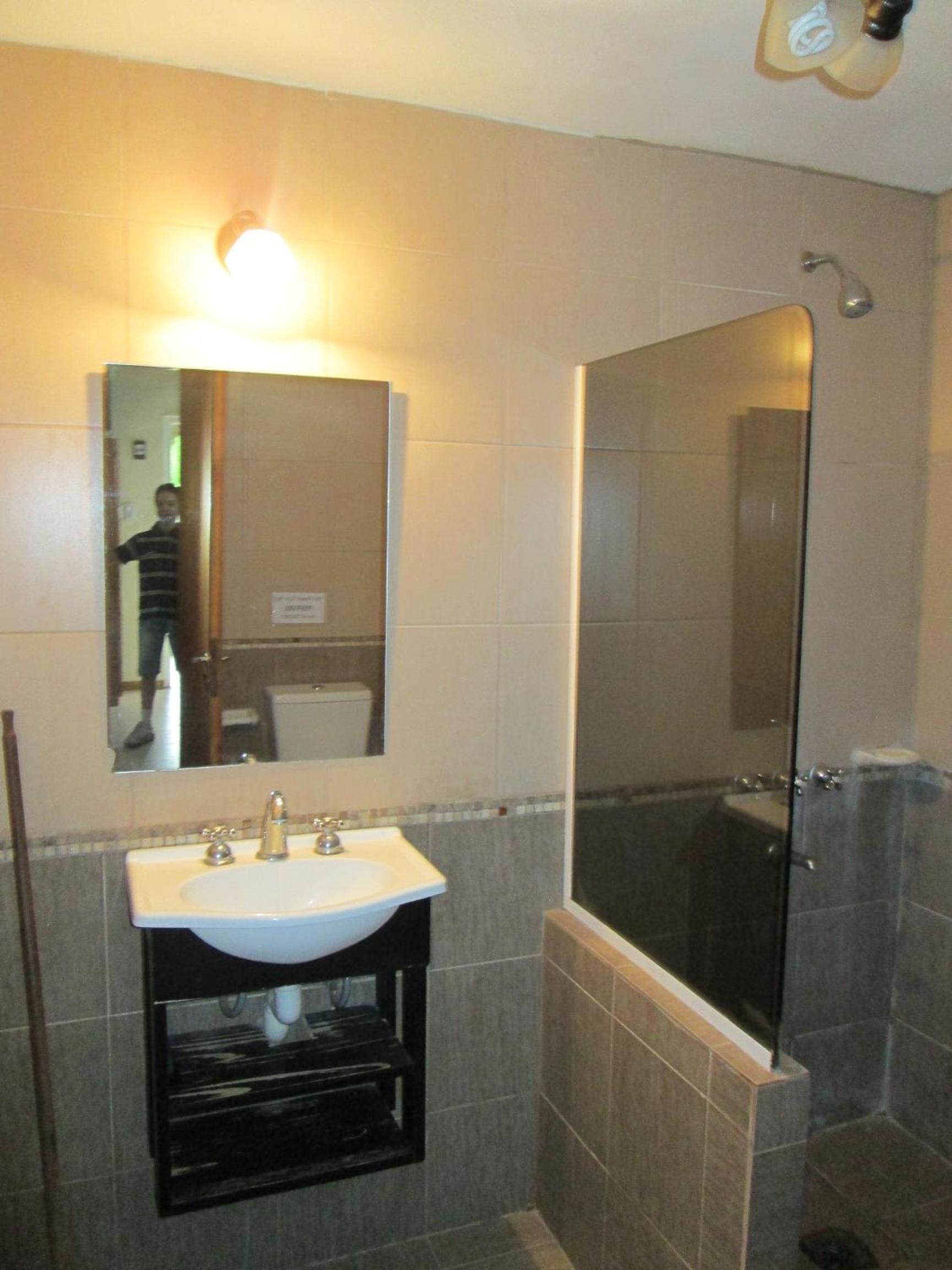 Family Room with Bathroom photo 3