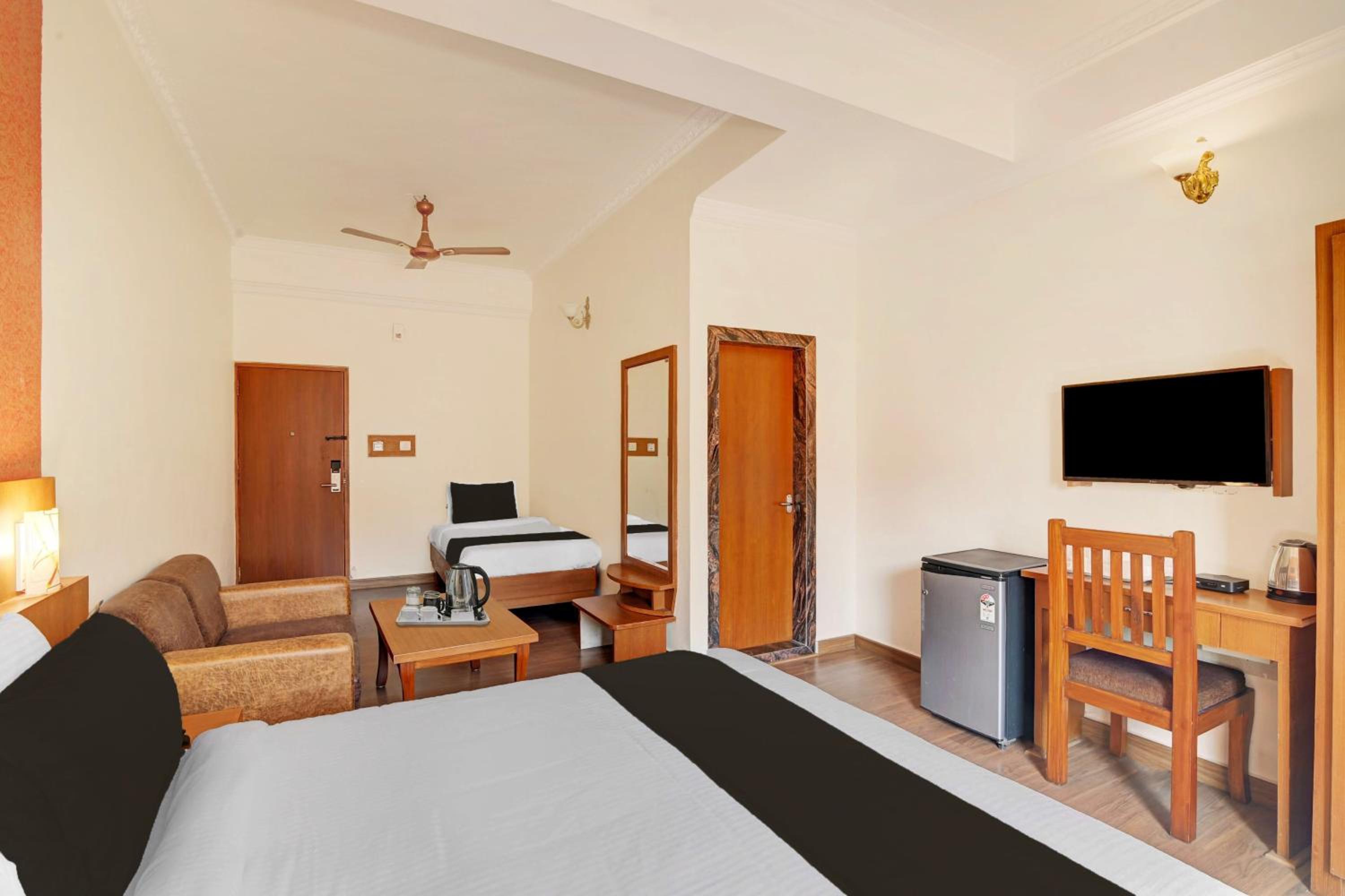 Comfort Triple Room with Shower photo 1