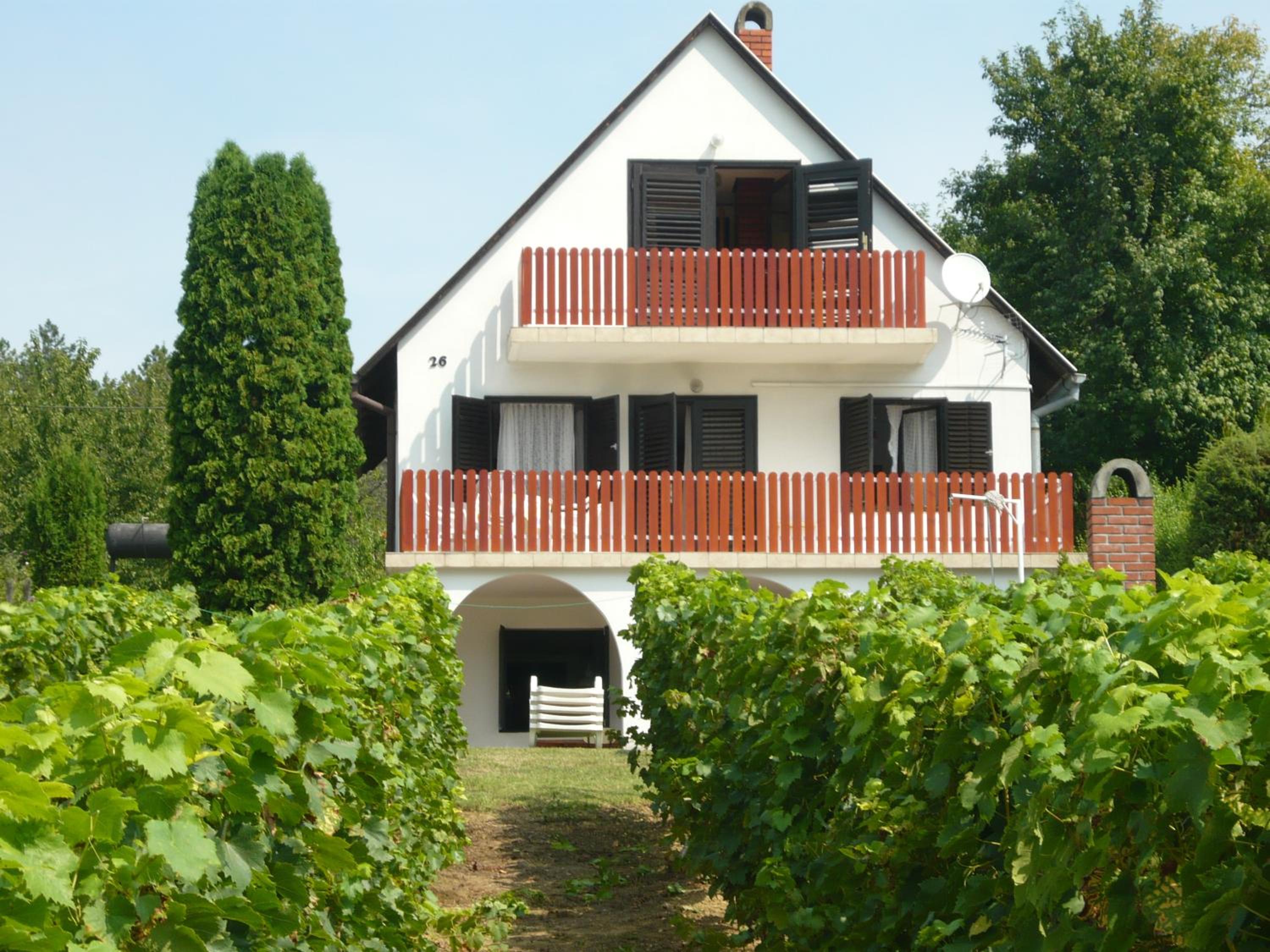 Three-Bedroom Holiday Home  photo 1