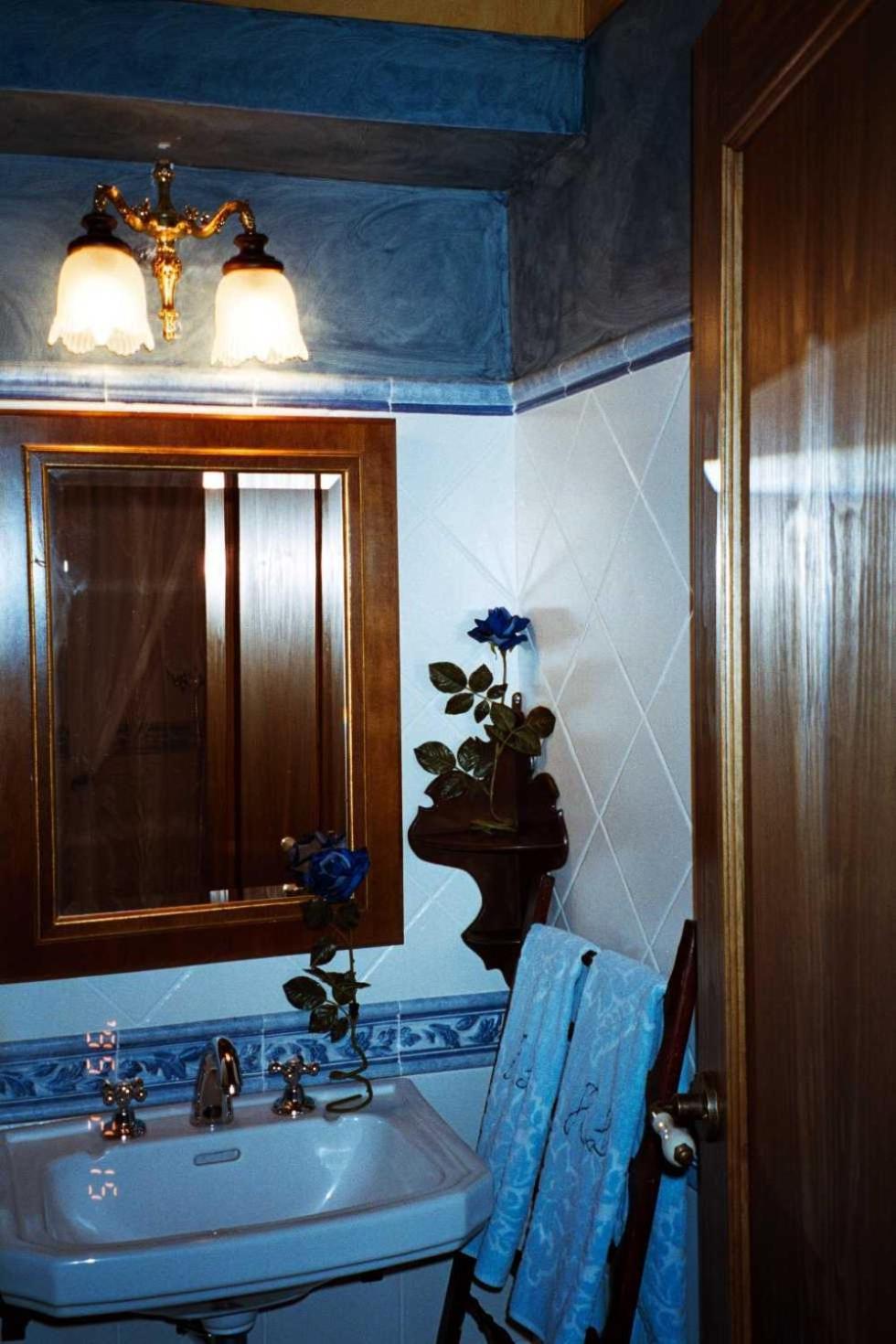One-Bedroom Apartment (2 - 3 Adults) photo 2