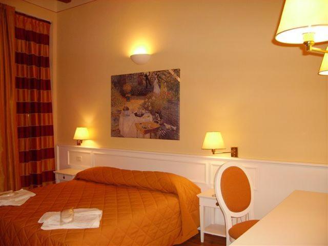 Classic Double Room (1 Adult) photo 3