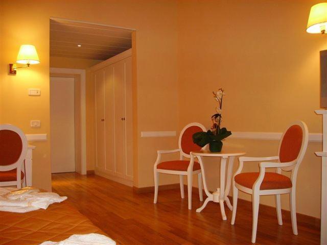 Superior Triple Room - Photo 1