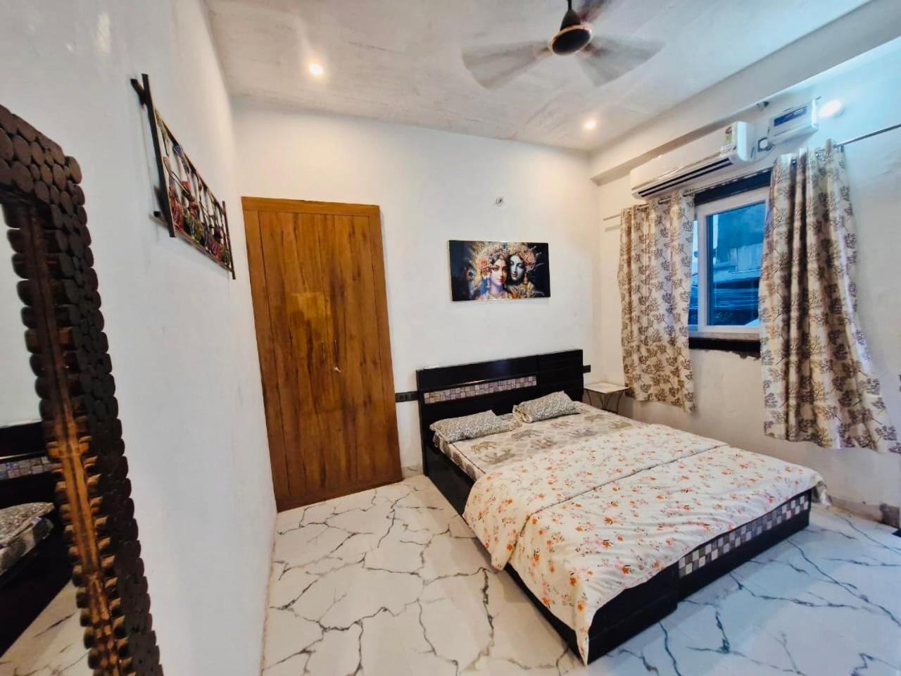 Budget Double Room photo 3