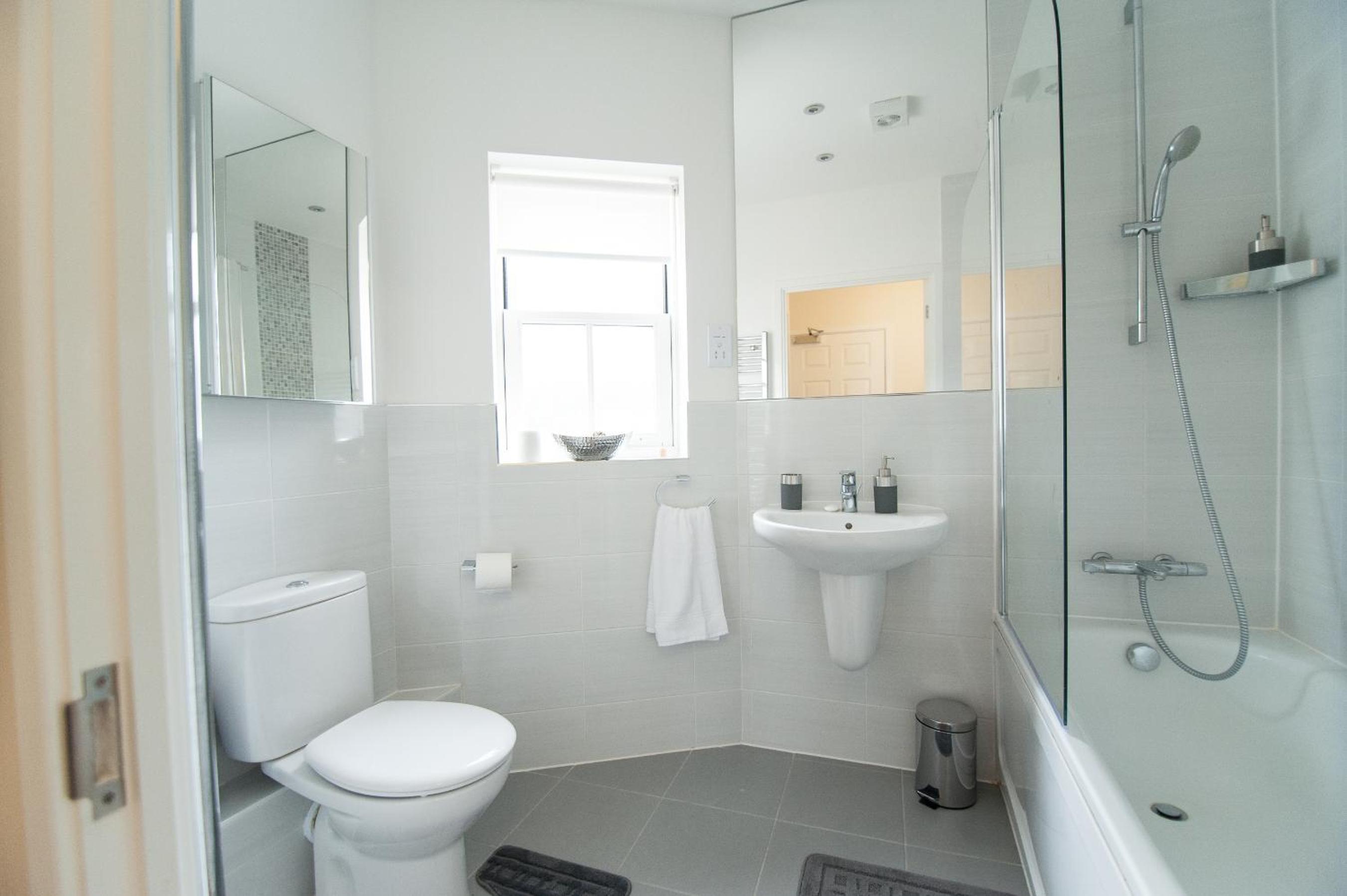 One-Bedroom Apartment Double or Twin photo 2
