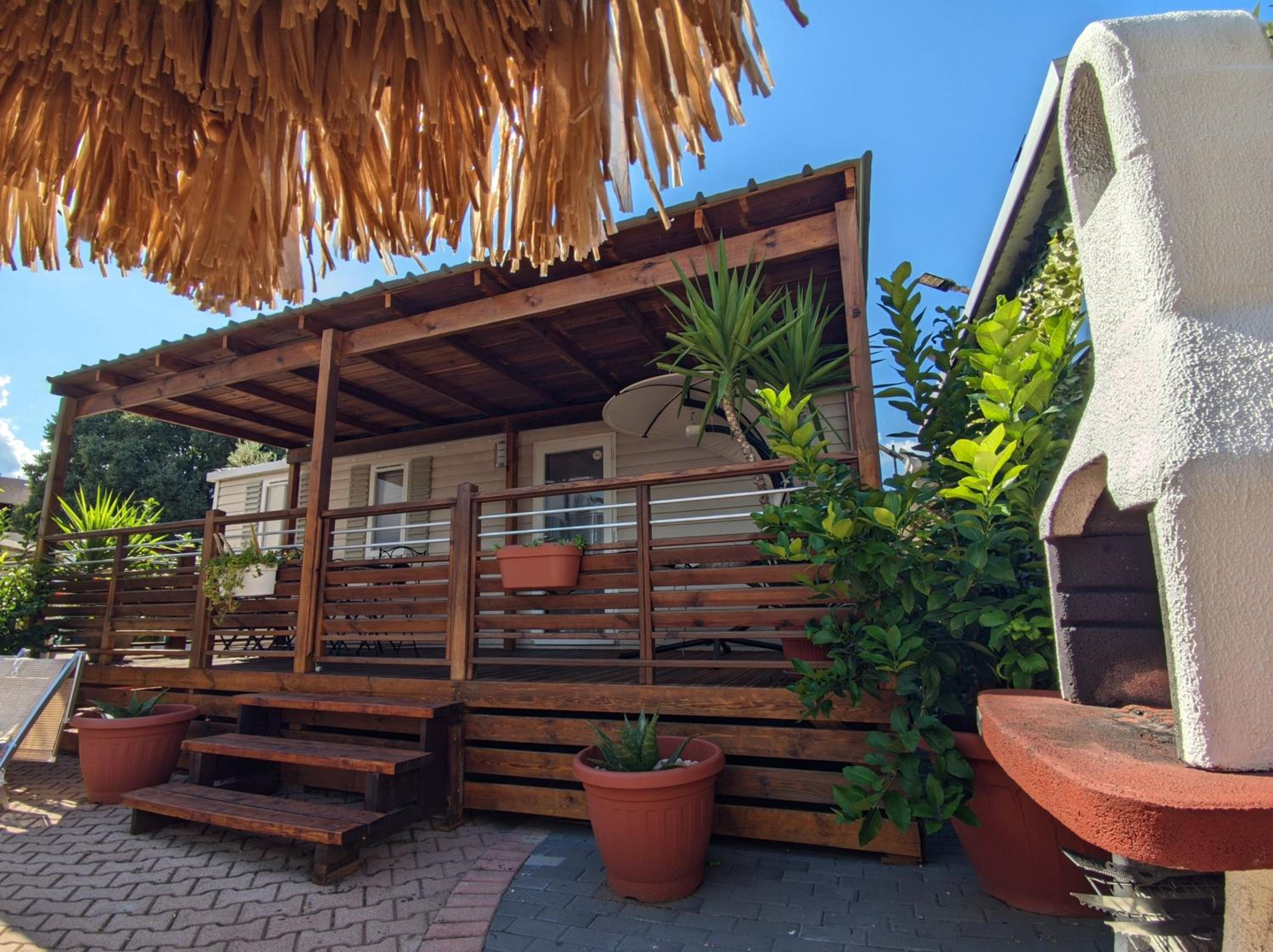Bungalow photo 2