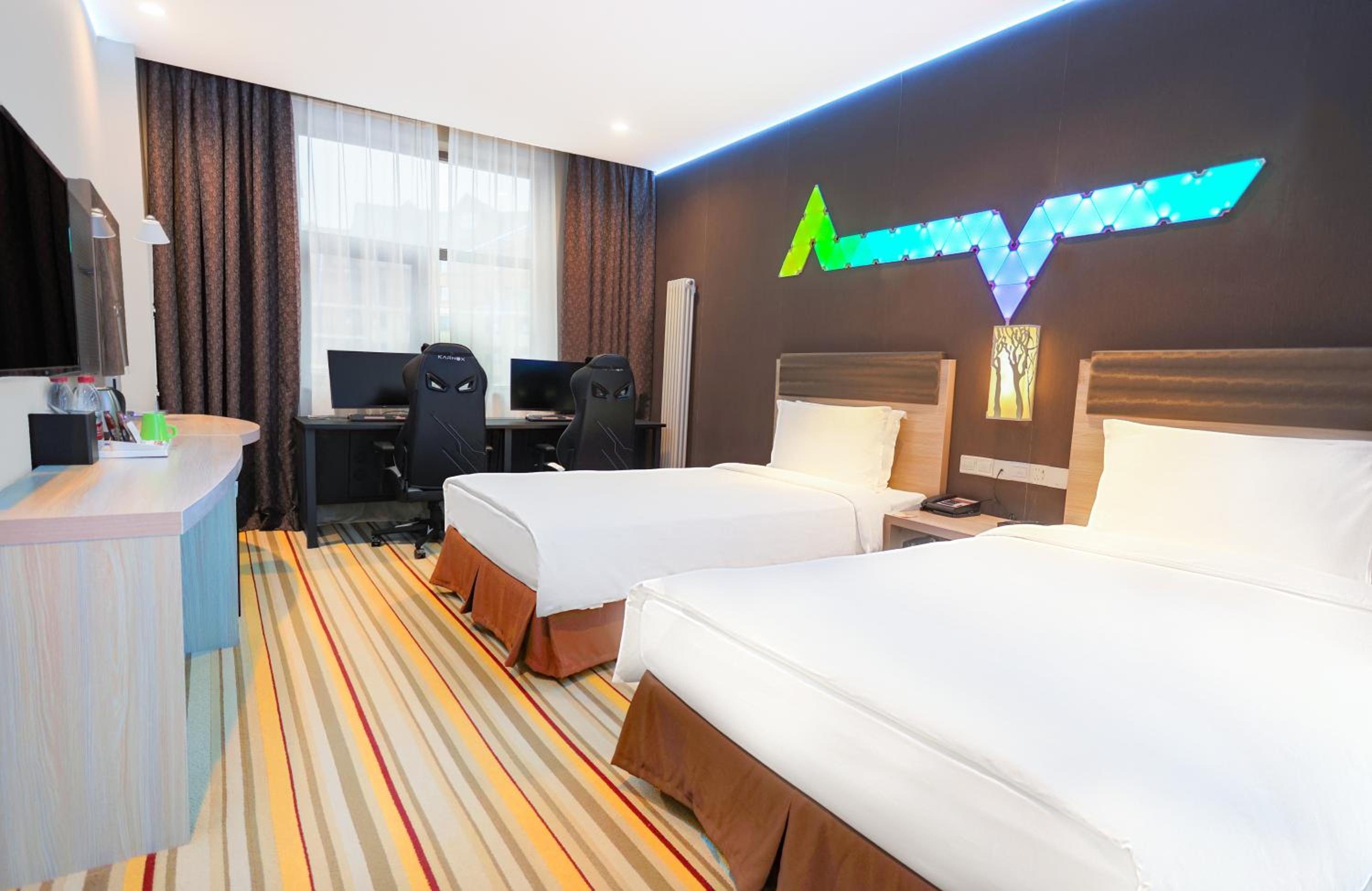 Superior Twin Room photo 2