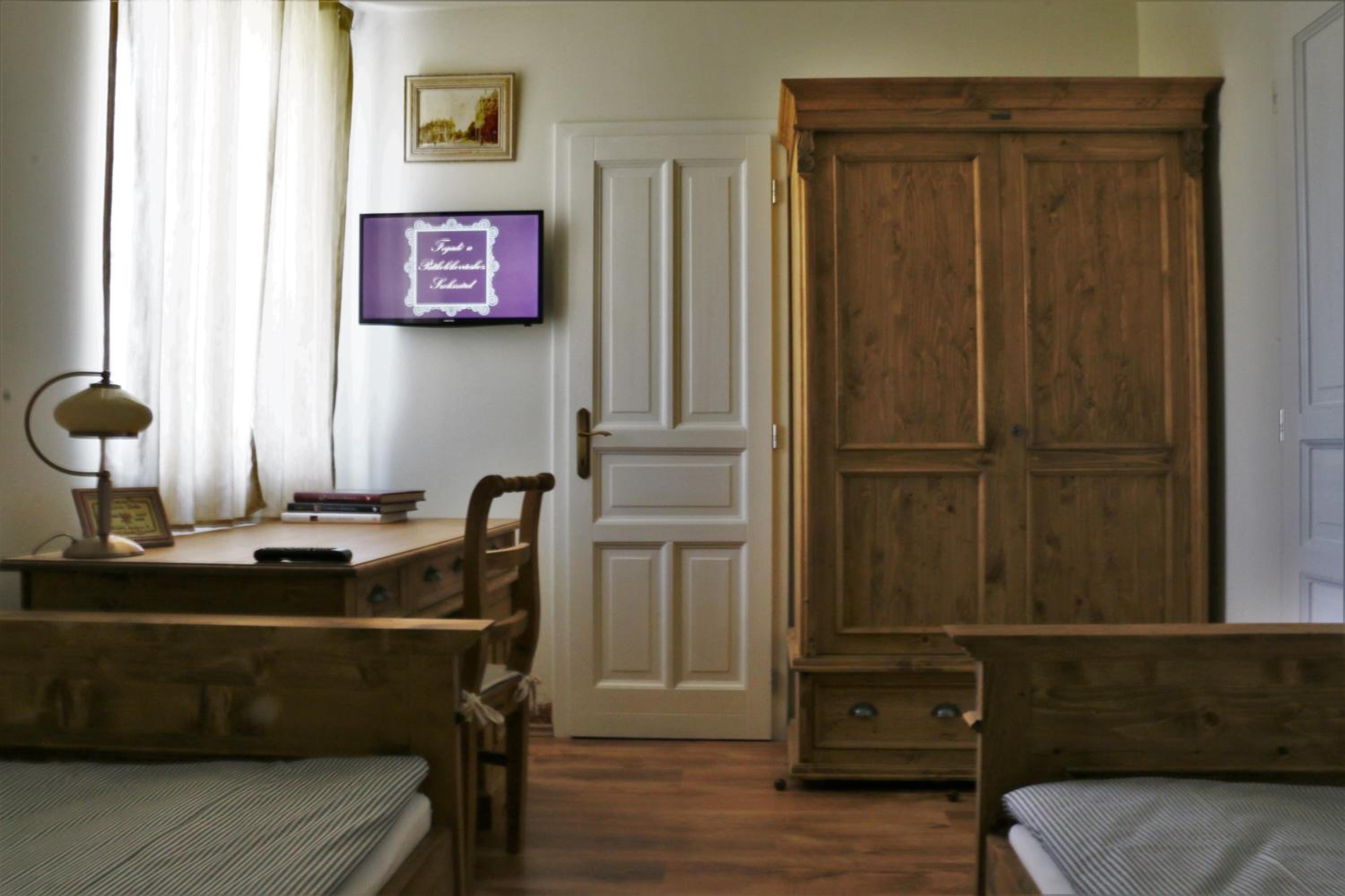 Twin Room With City View photo 2