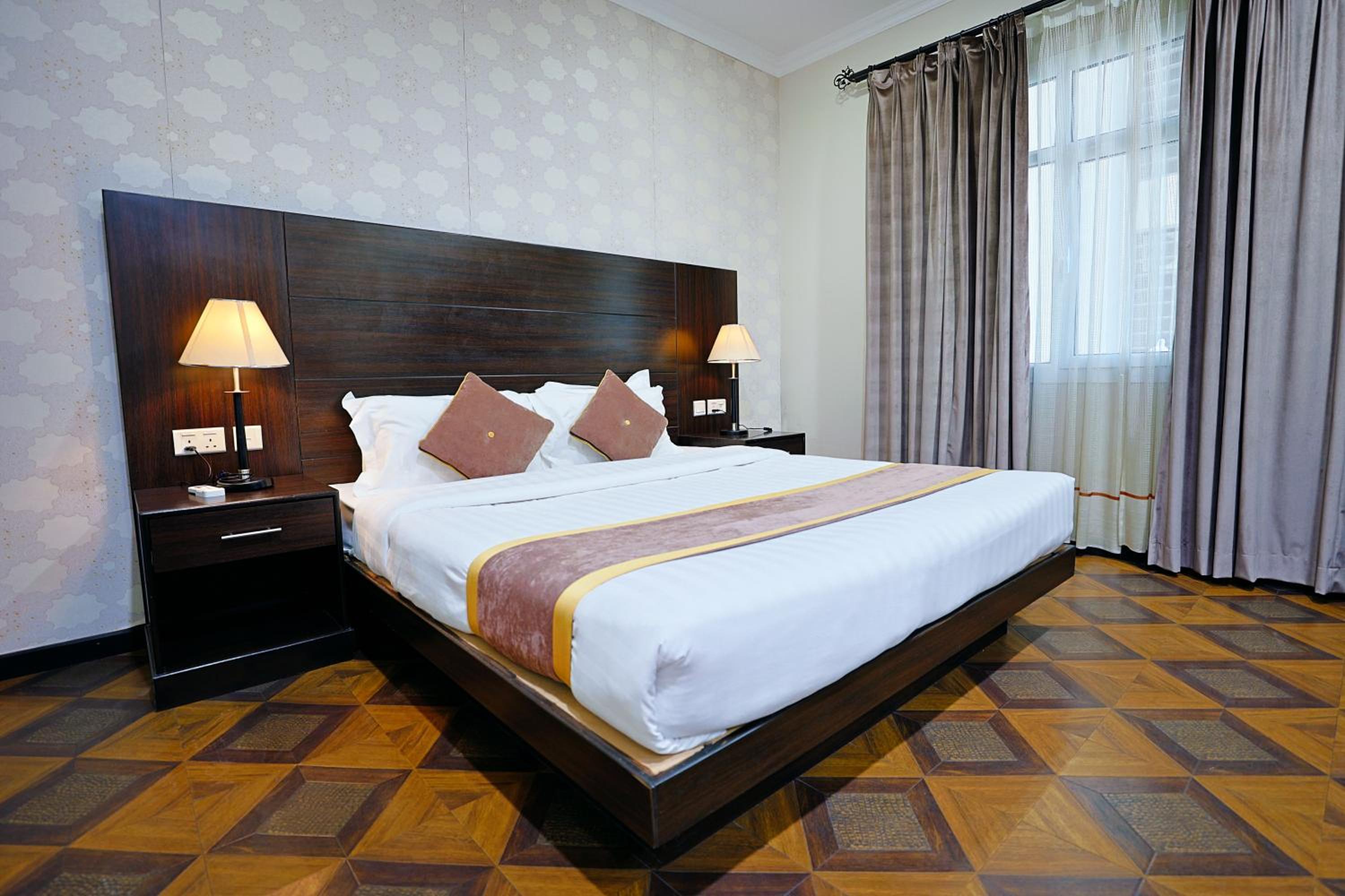 One-Bedroom Apartment with Balcony photo 1