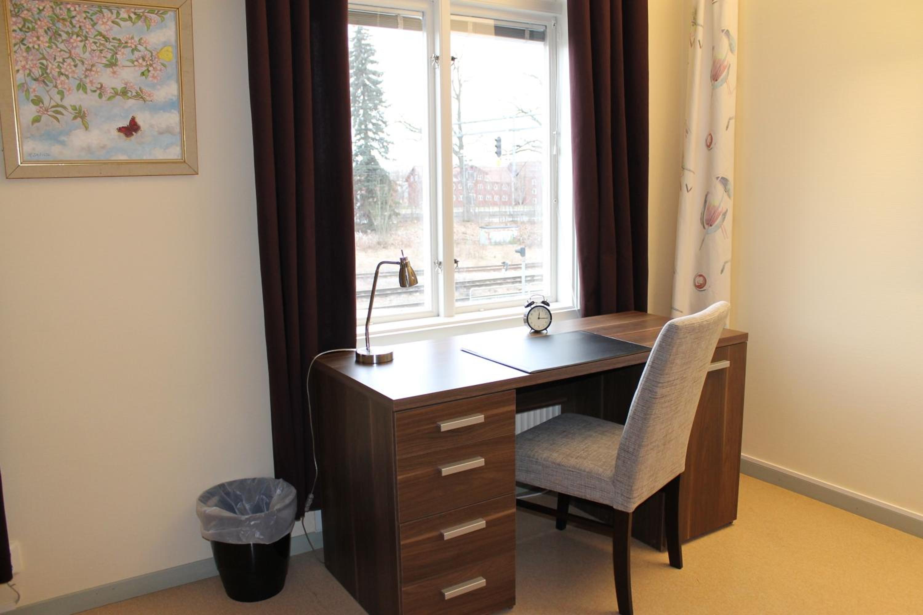 Twin Room with Shared Bathroom photo 3