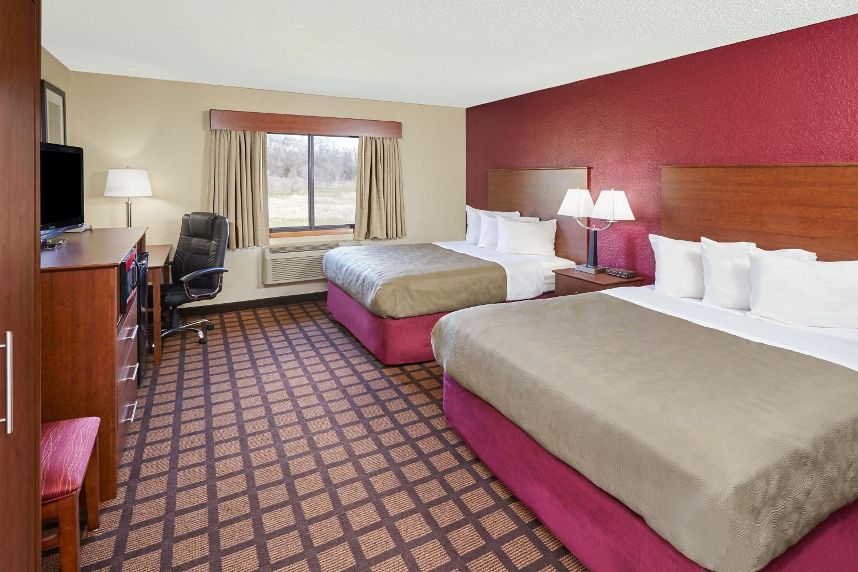 Queen Room with Two Queen Beds - Non-Smoking