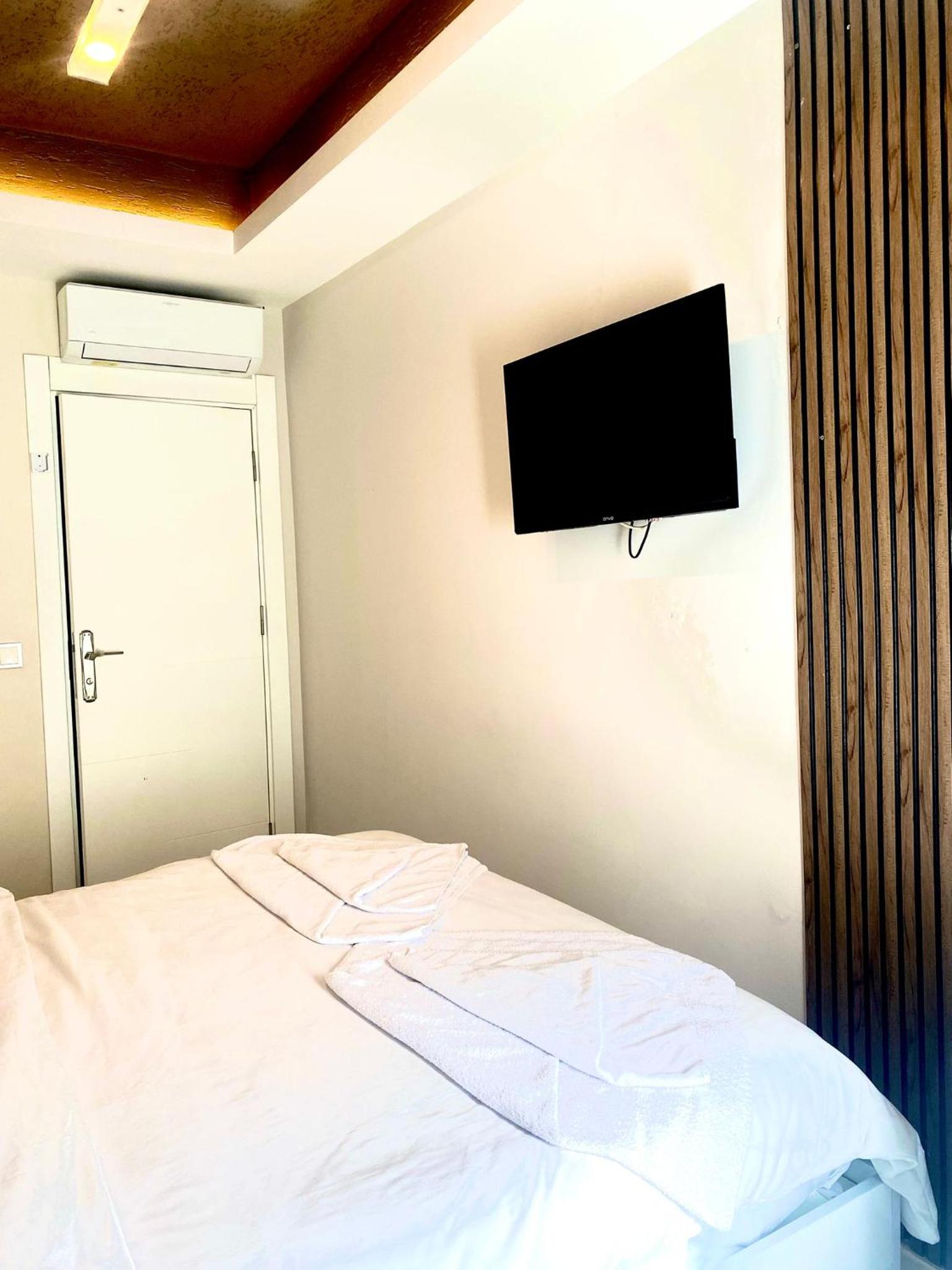 Standard Double Room photo 3