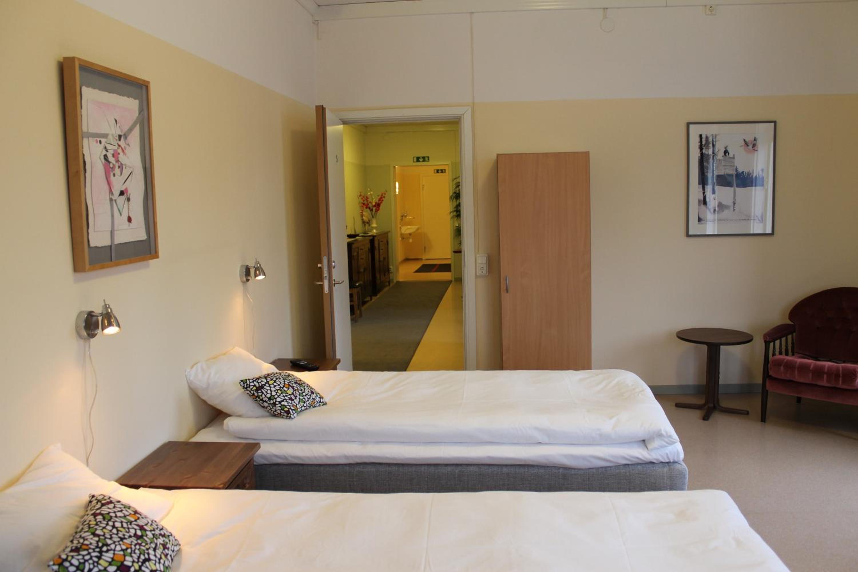 Quadruple Room with Shared Bathroom photo 1