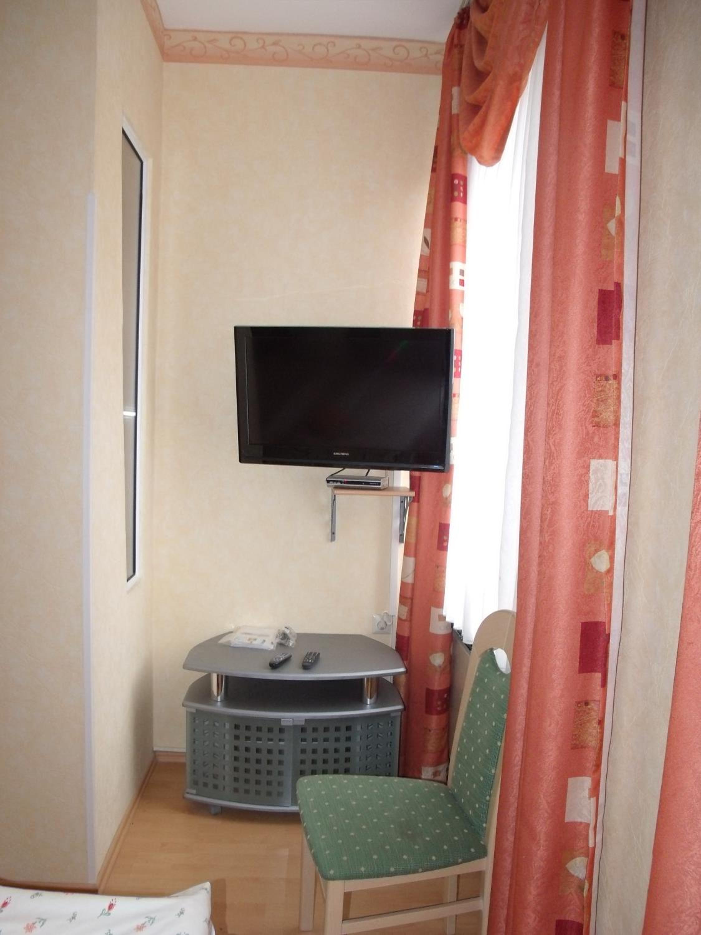 Double Room - Photo 1