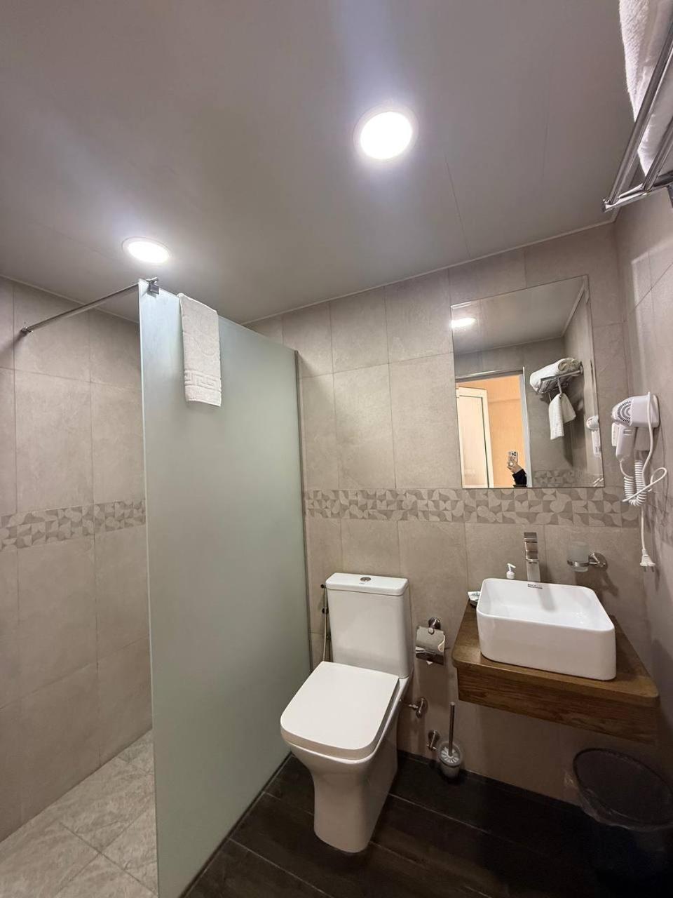 Deluxe Suite photo 2