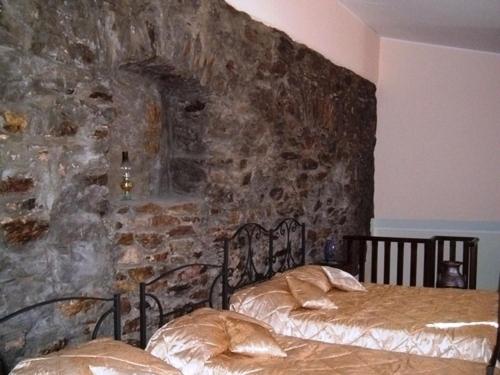 Quadruple Room - Photo 11