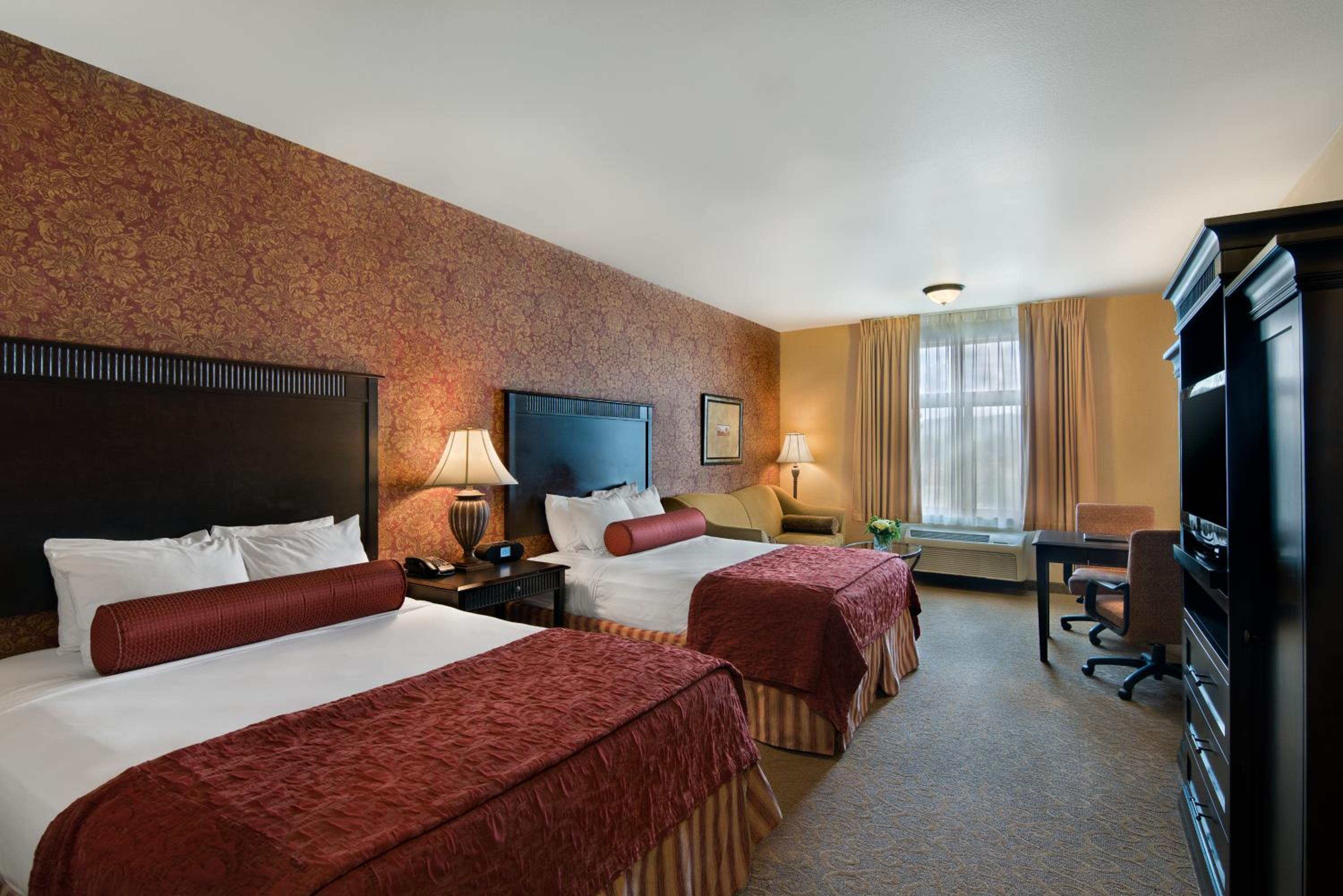 2 Queen Suite - Photo 4