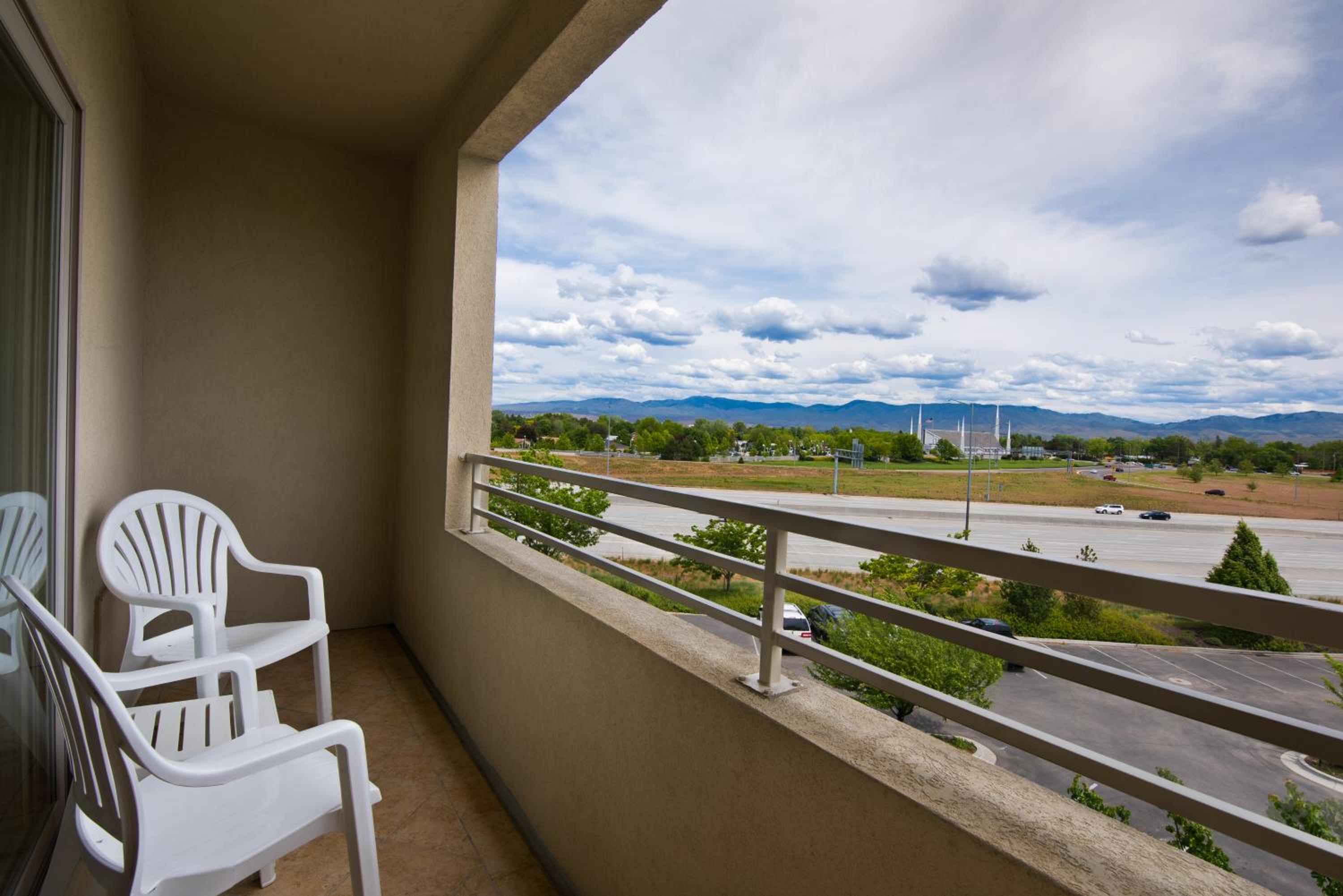 Balcony Extended Stay King Suite photo 3