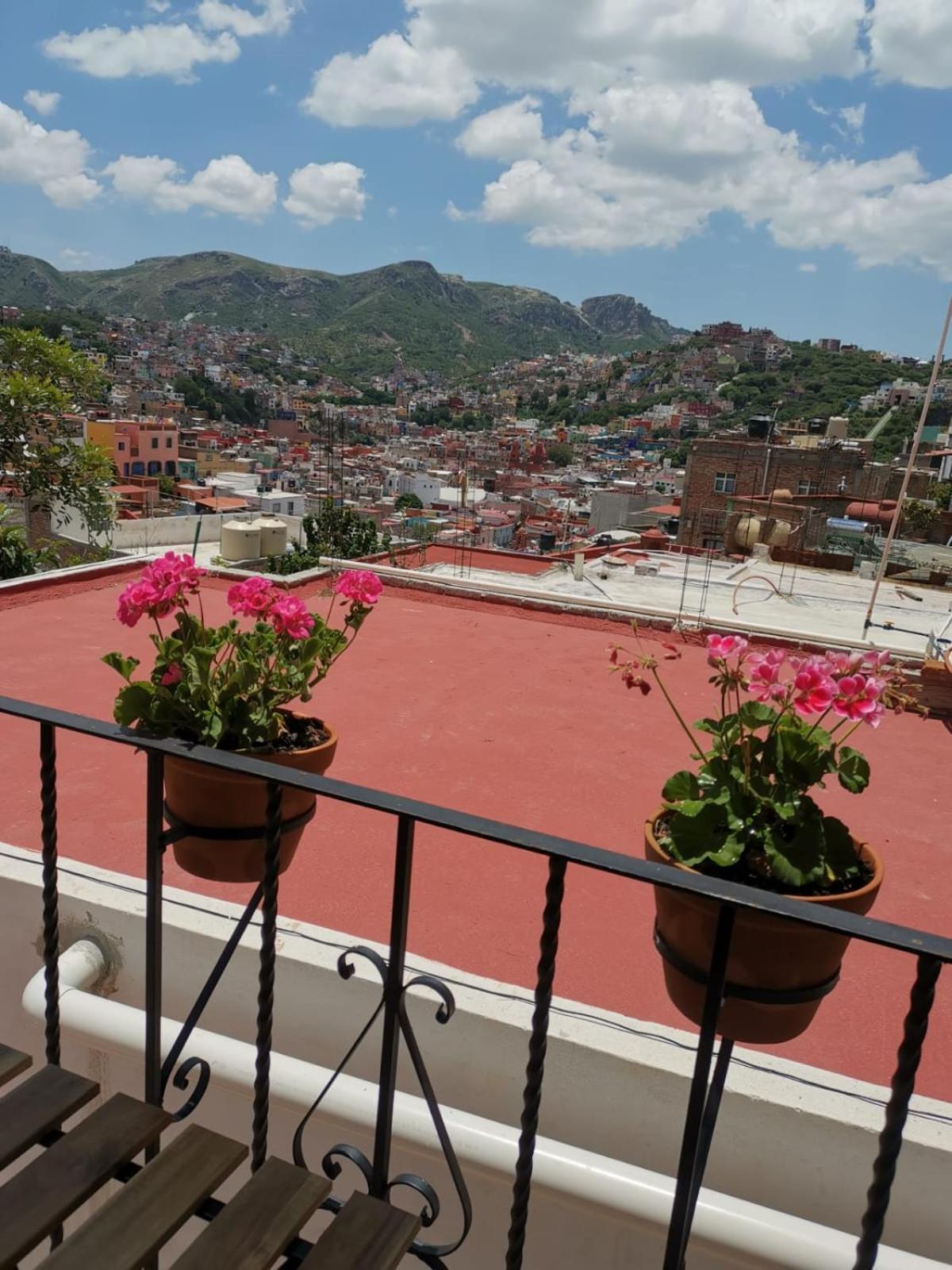 Studio with Balcony photo 2