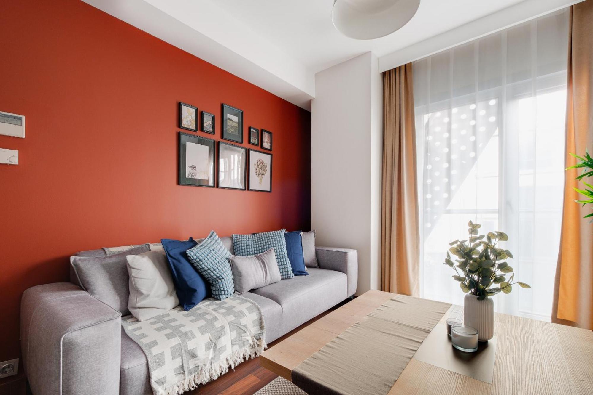 Apartment photo 2