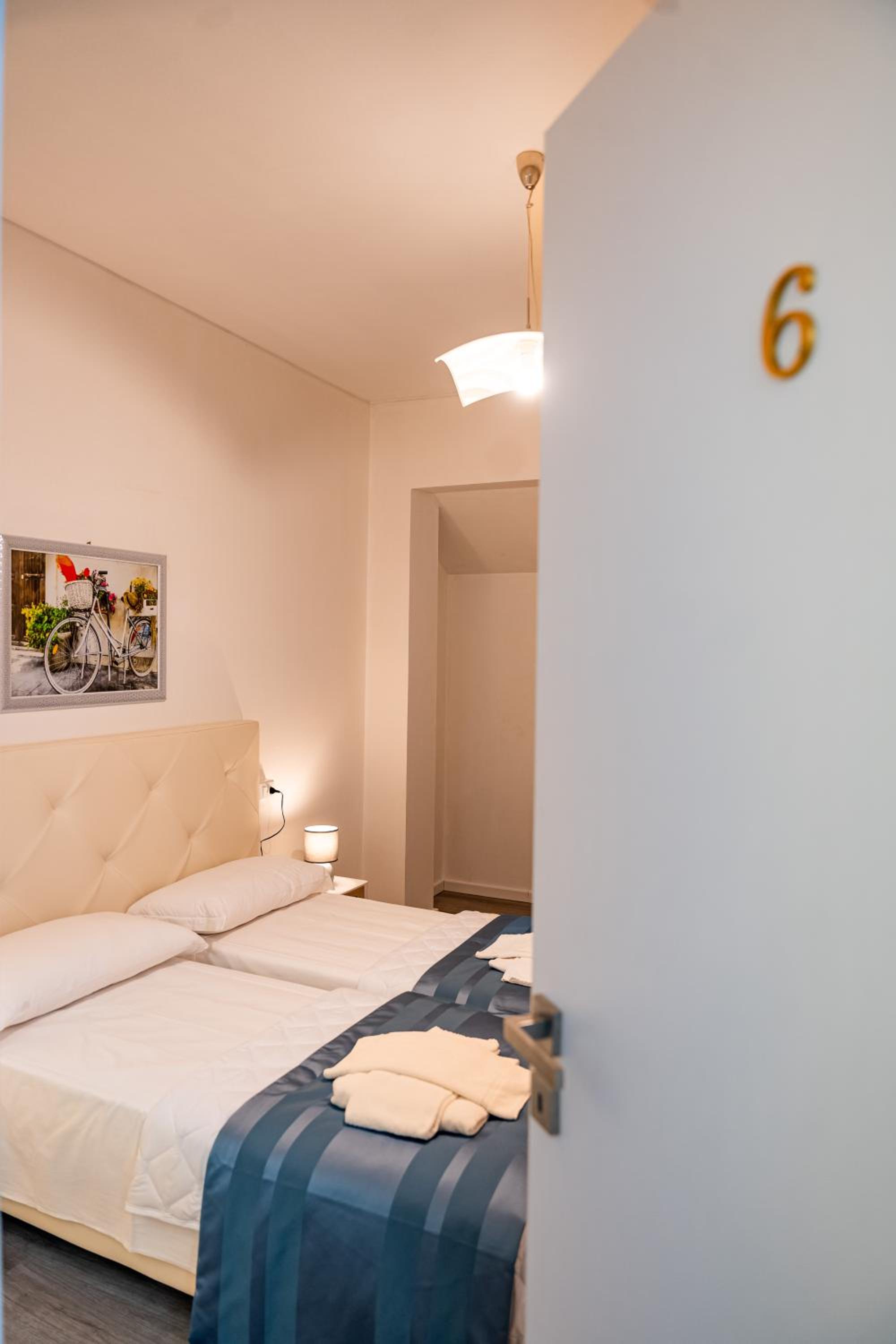 Triple Room with Bathroom photo 1