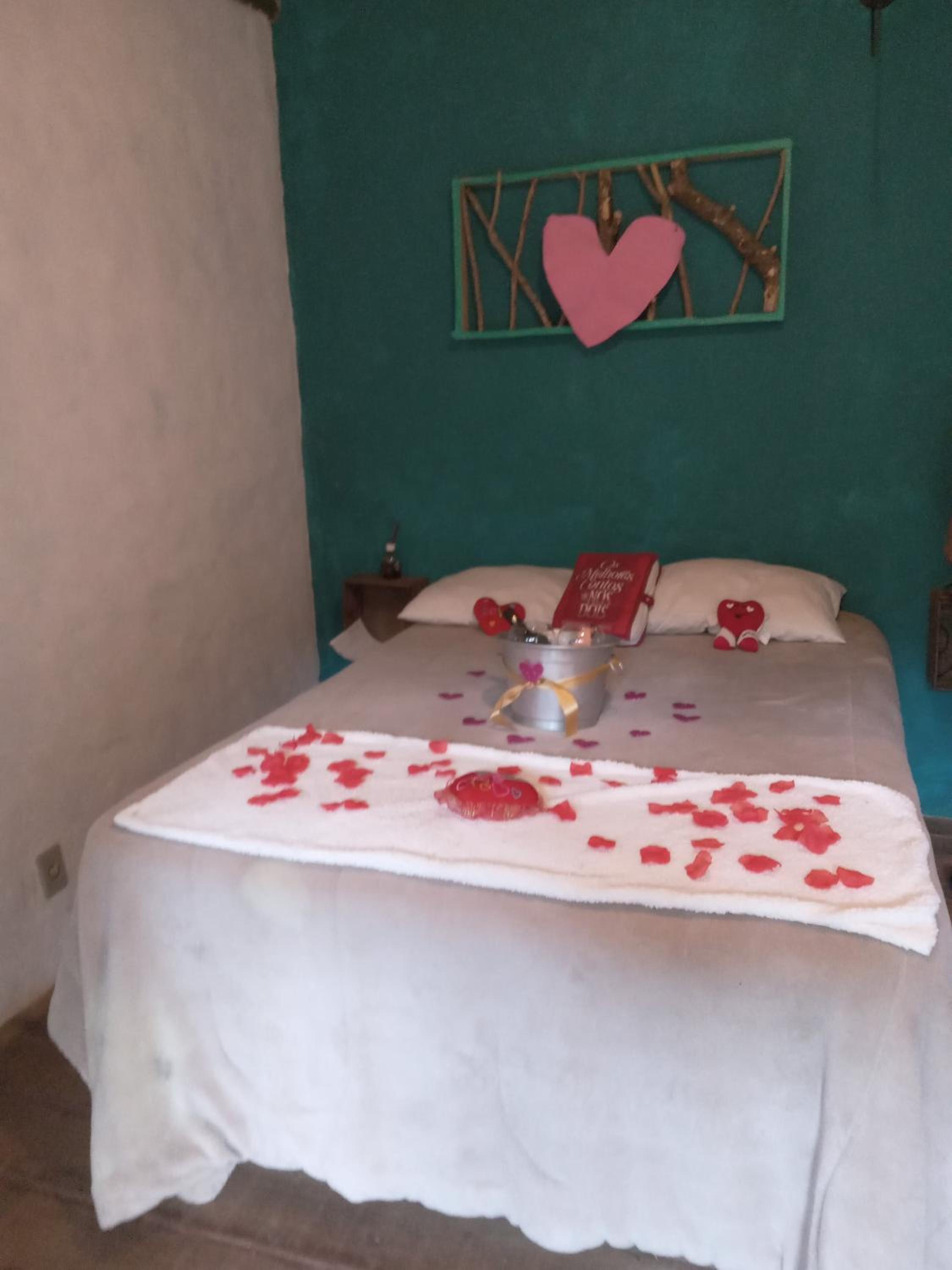 Double Room - Photo 15