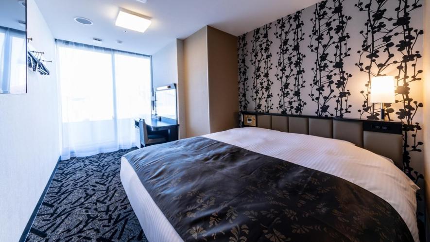 Compact King Room - Non-Smoking photo 1