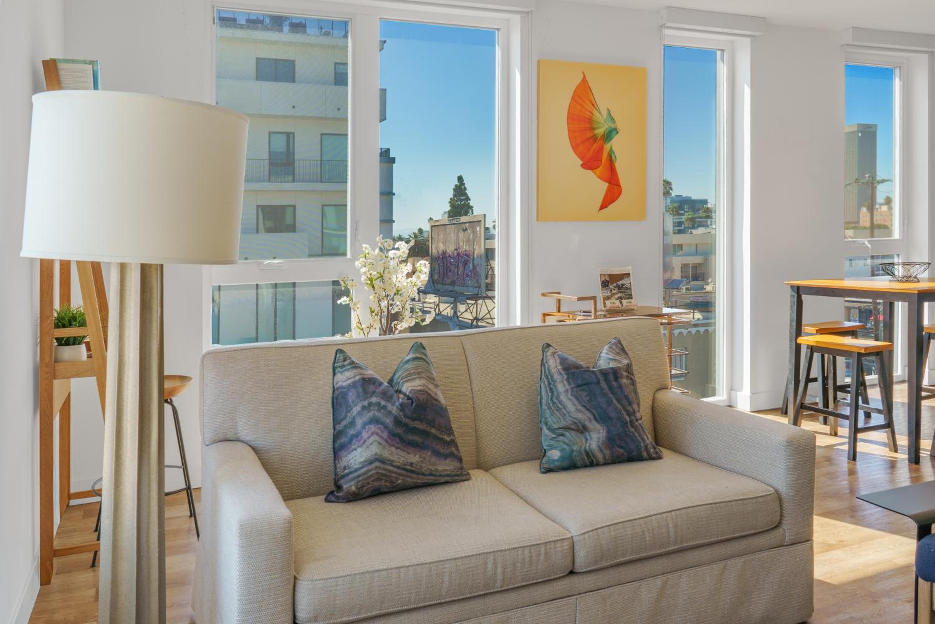 One-Bedroom Deluxe Apartment