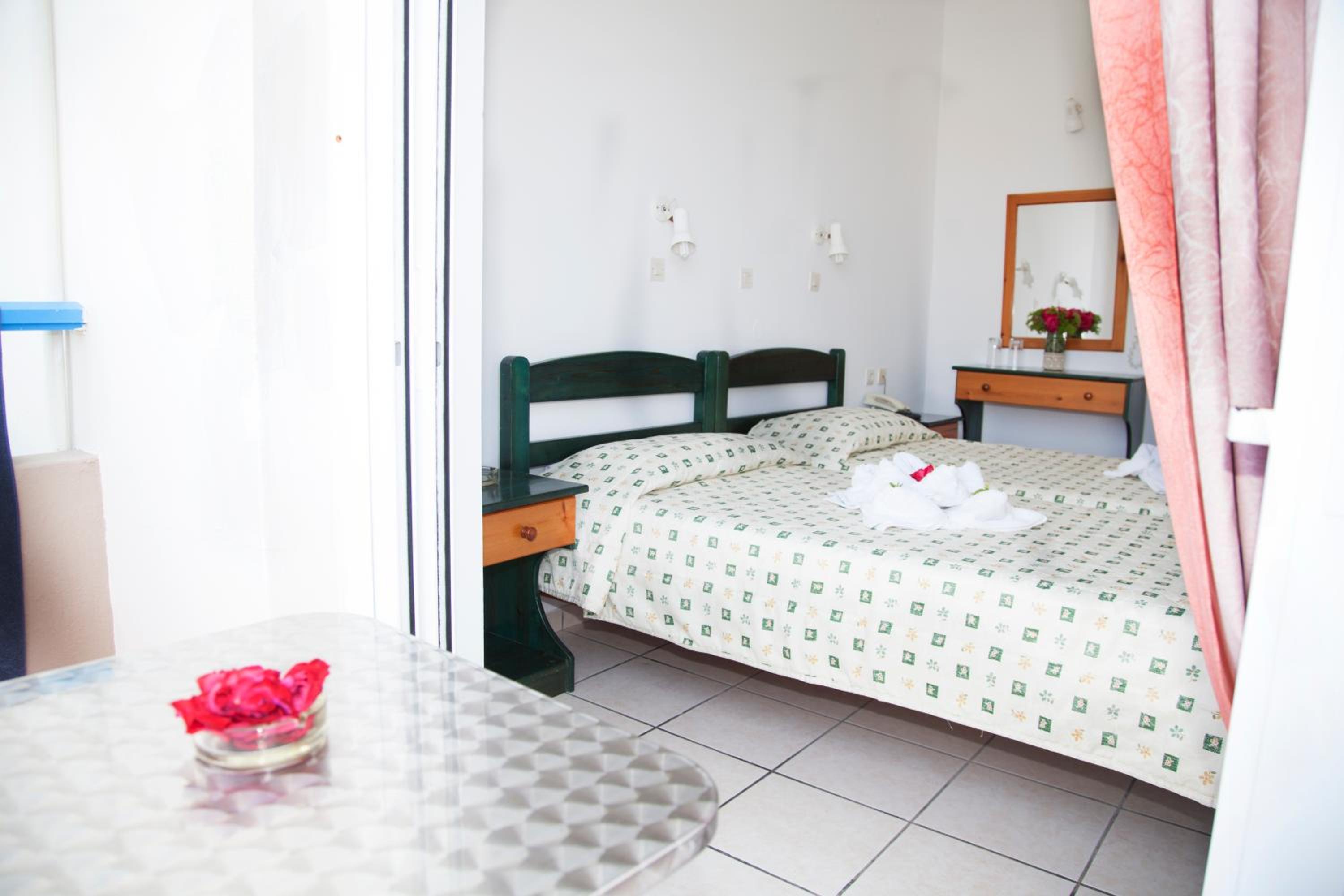 Double or Twin Room photo 2