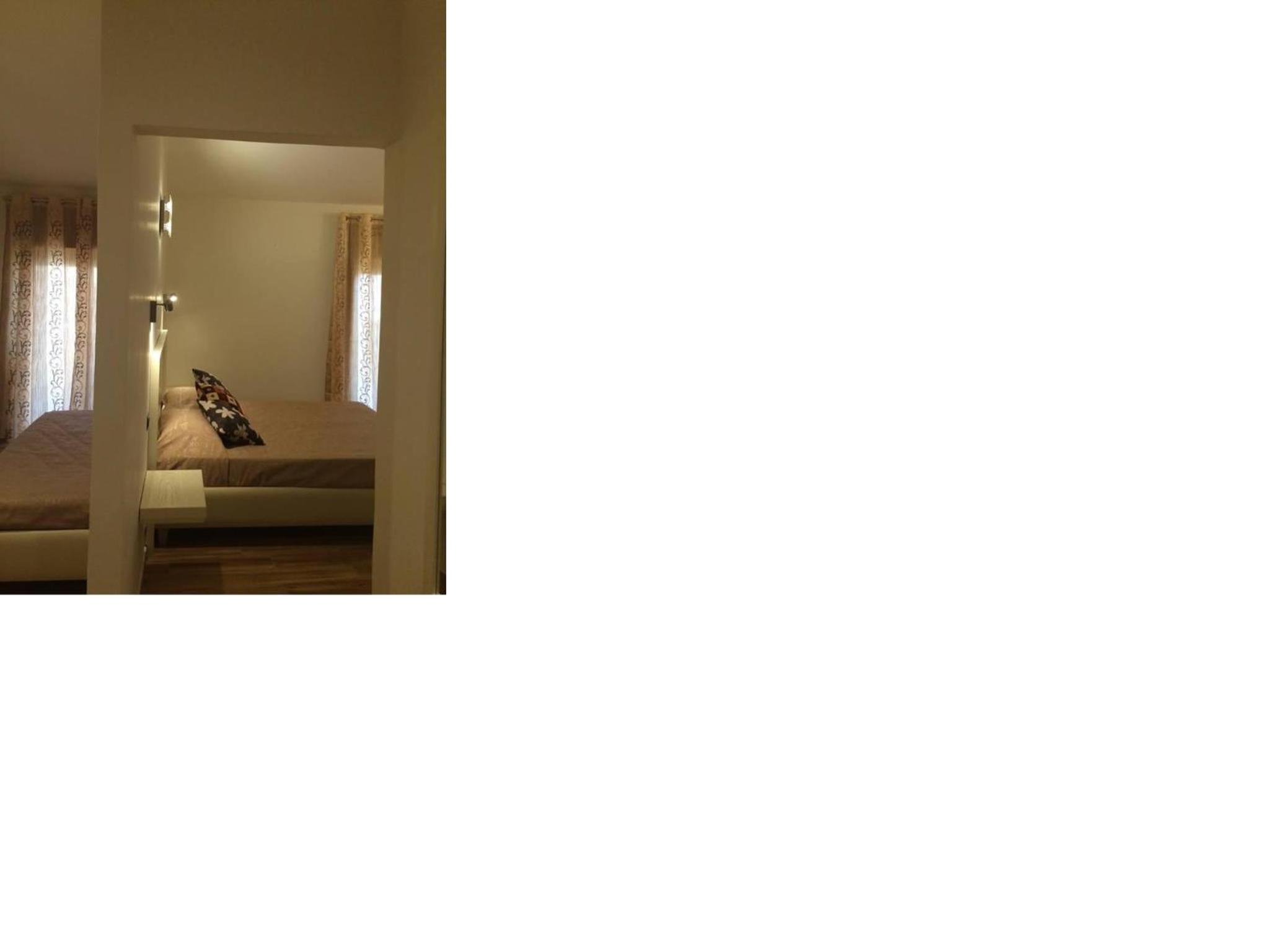Budget Double Room - Photo 4