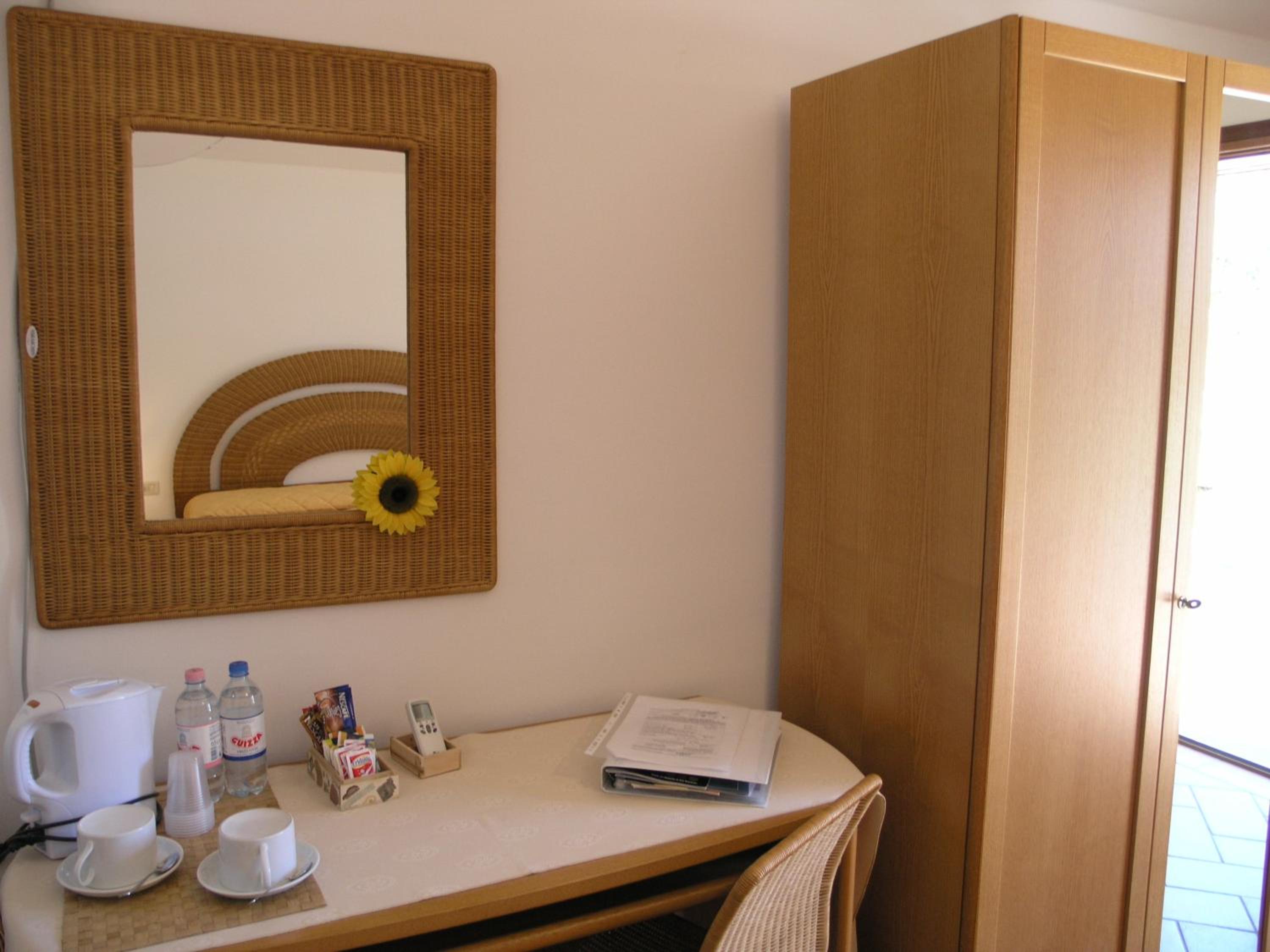 Double or Twin Room - Photo 3