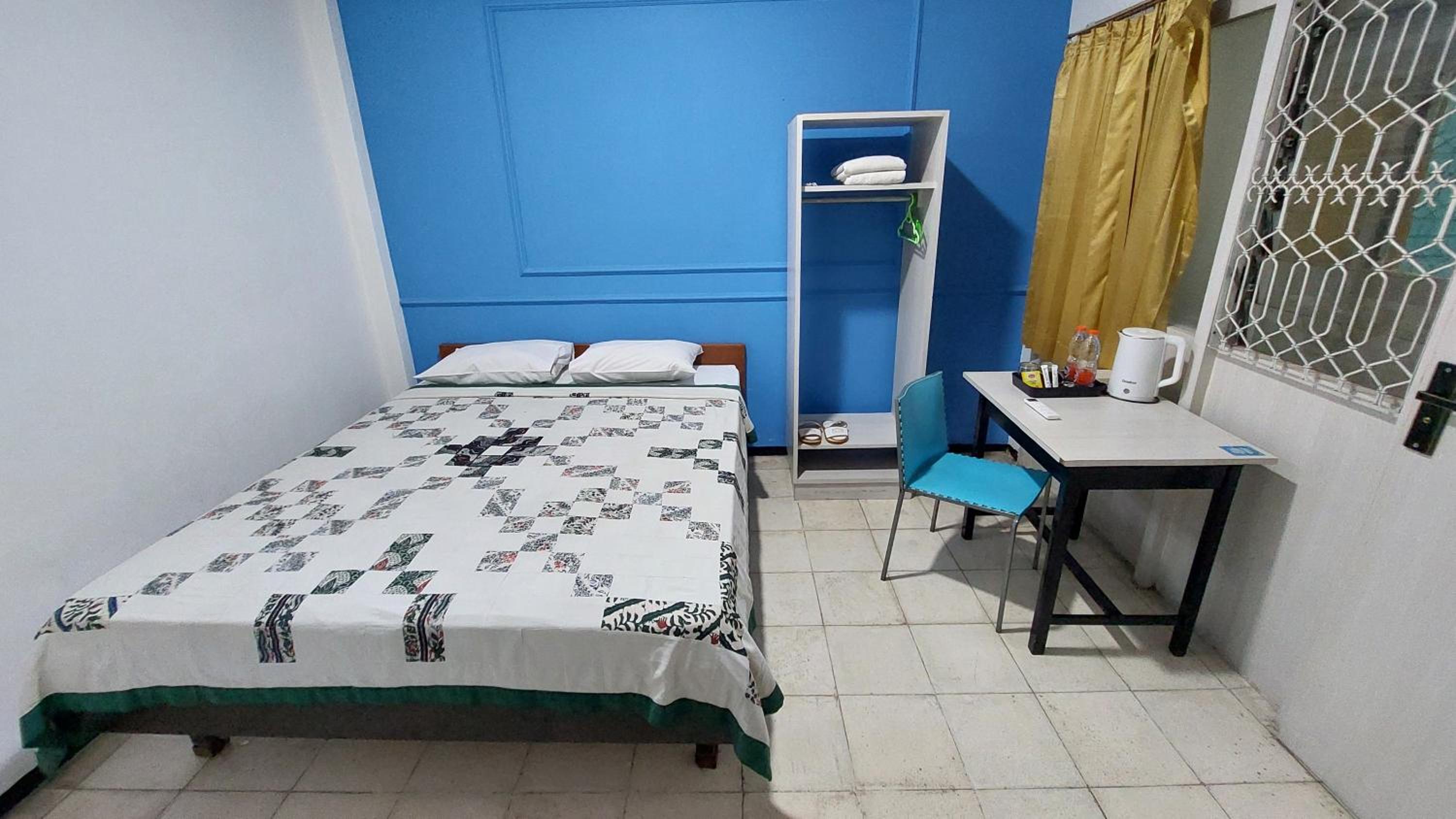 Economy Double Room photo 3
