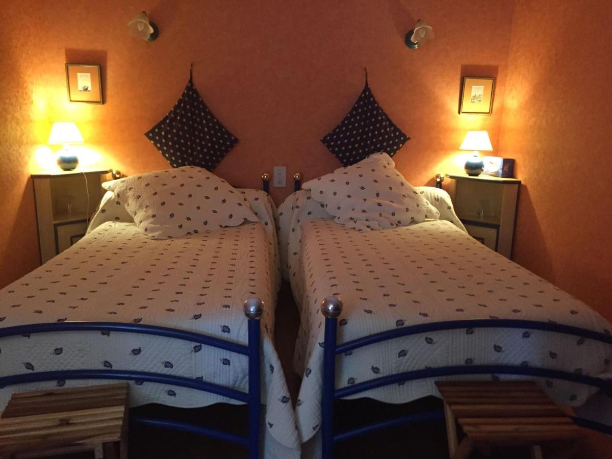 Double or Twin Room with Private Bathroom photo 1