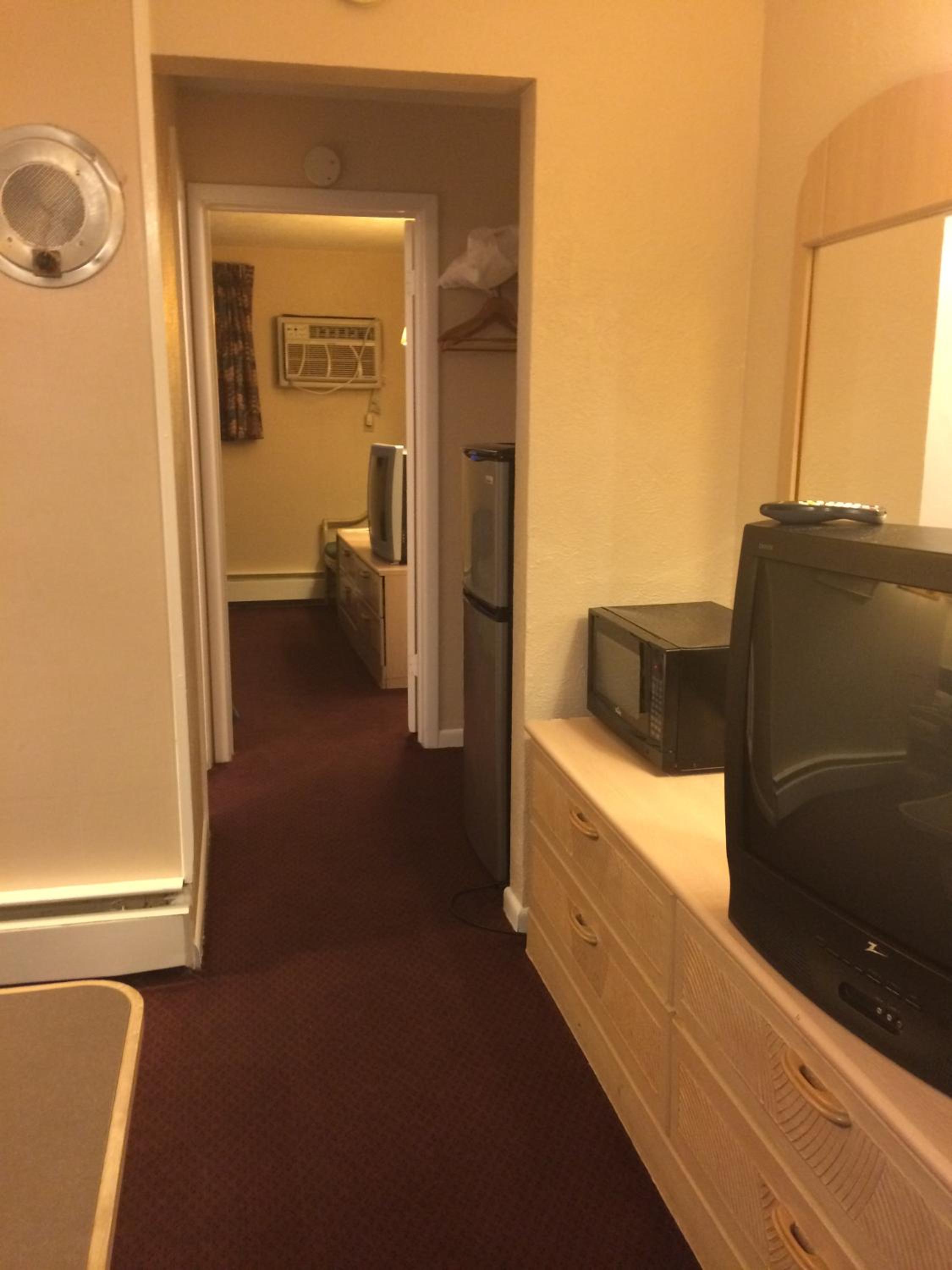 Suite with Two Double Beds photo 3