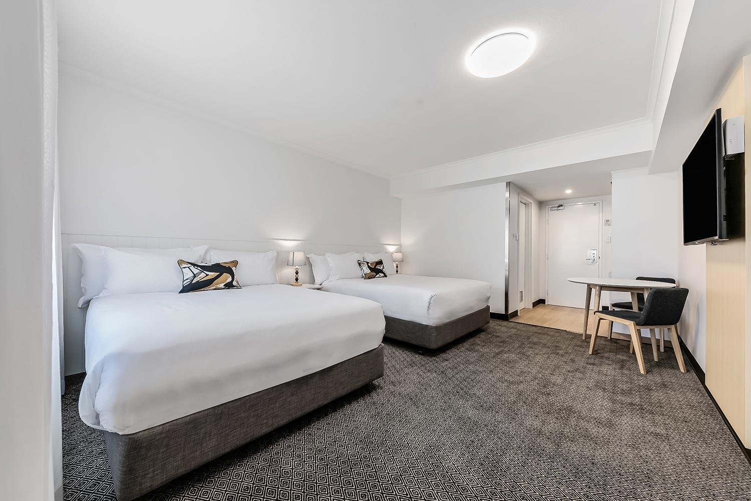 Queen Room - Eco Green Stay