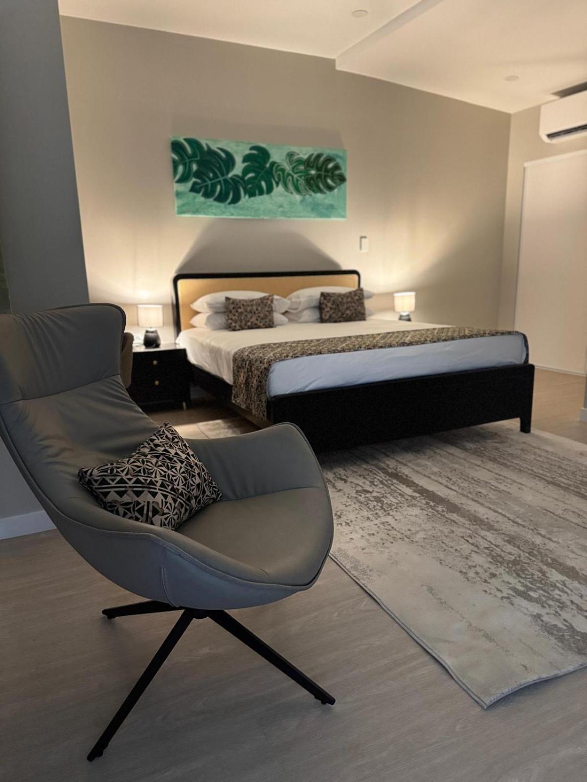 King Suite - Photo 6