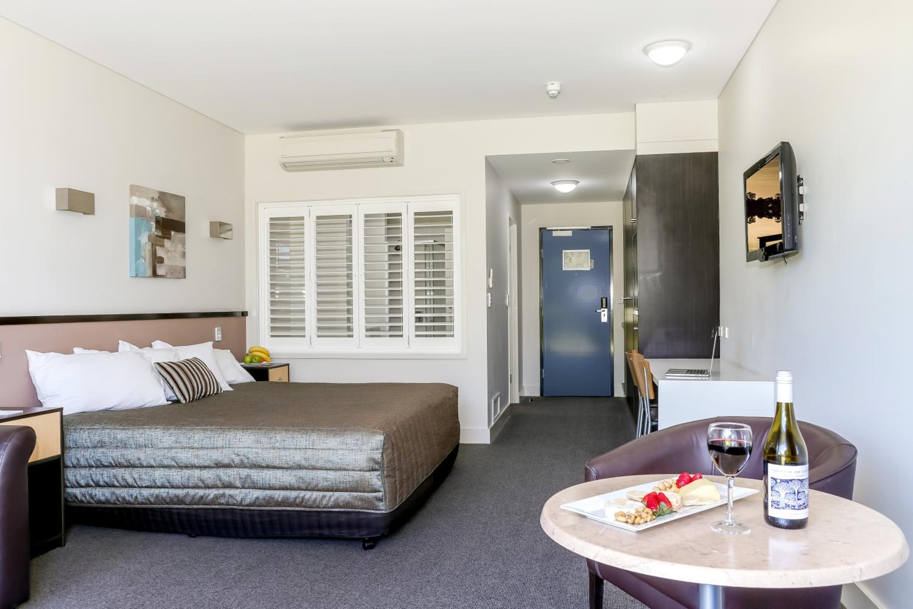 Gold Spa Suite