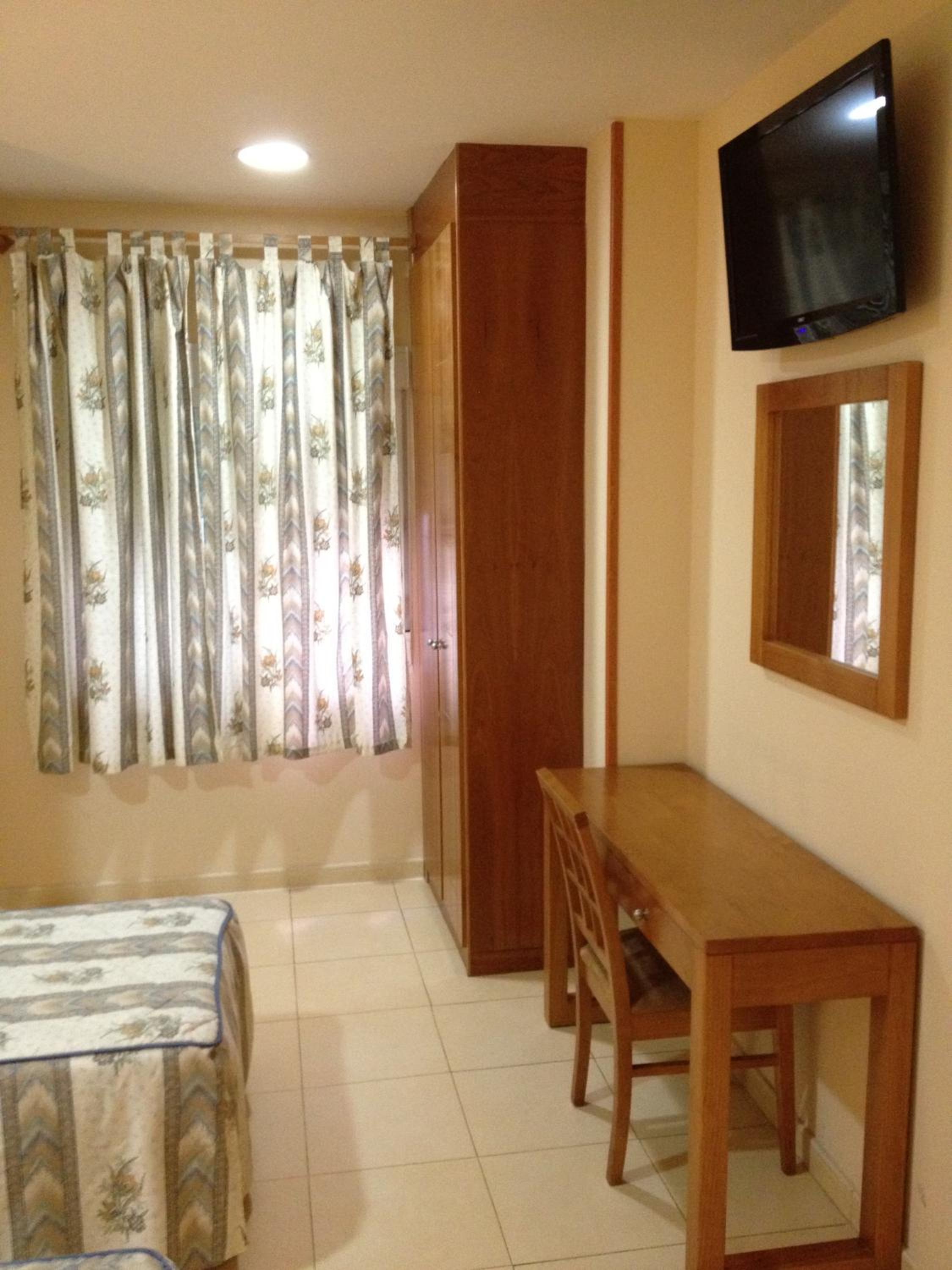 Double Room with Private Bathroom photo 3