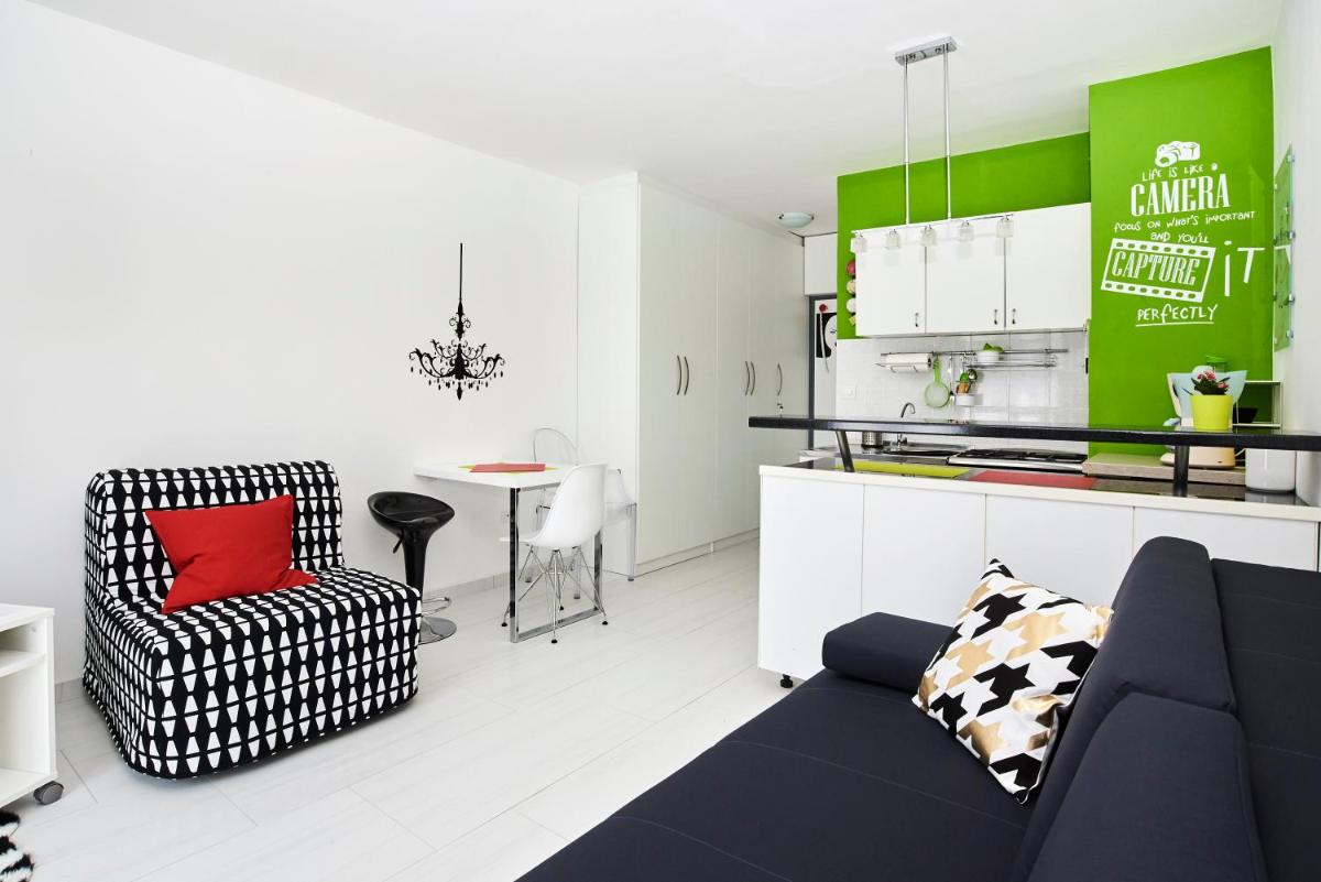 Studio Apartment