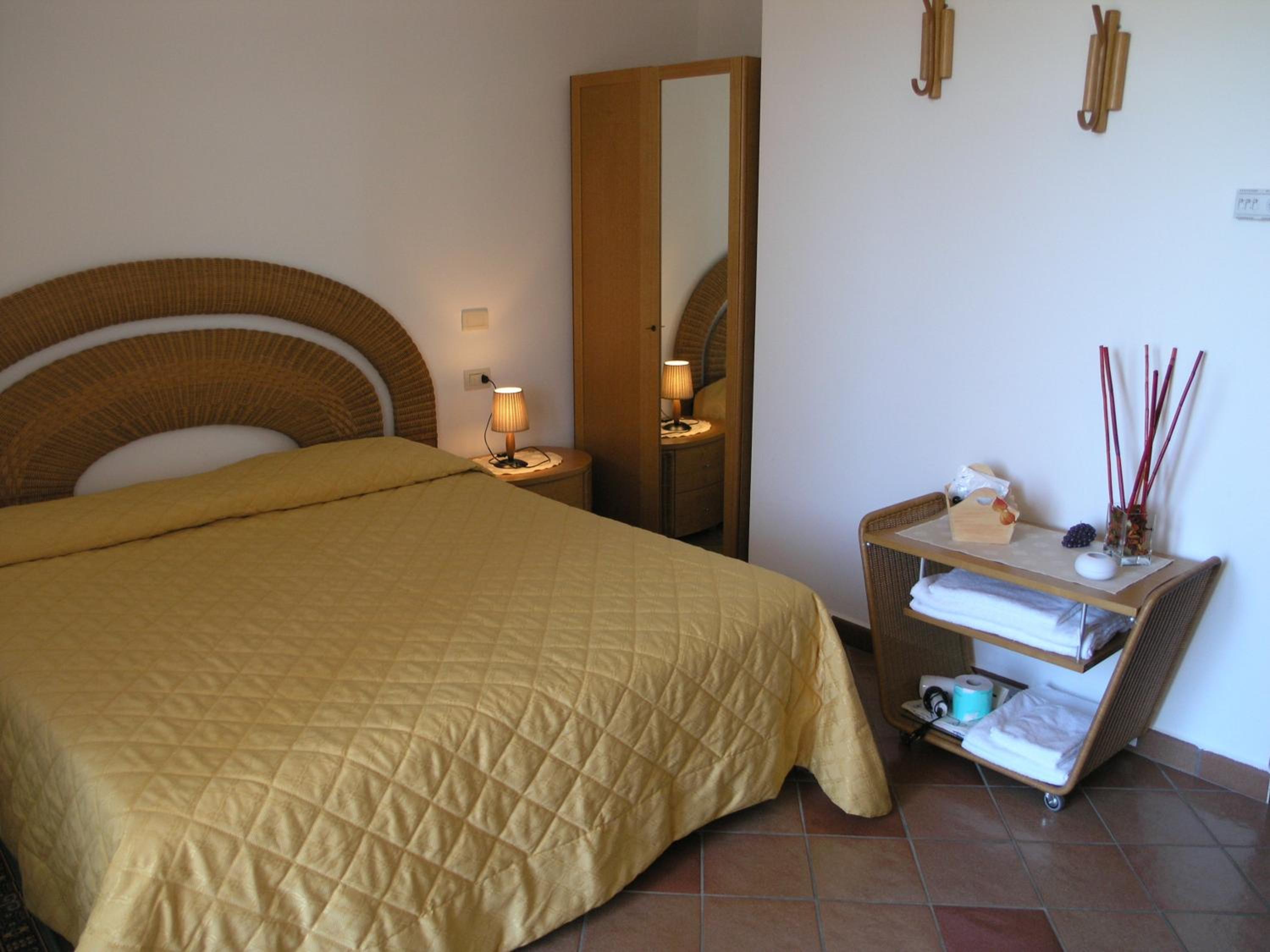 Double or Twin Room - Photo 2